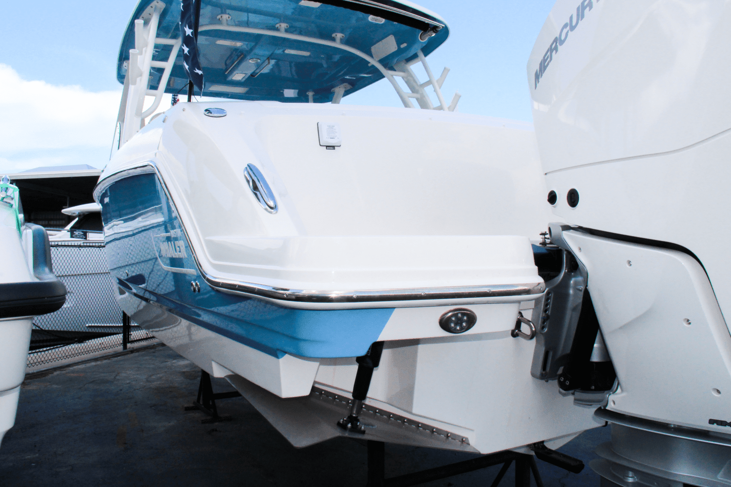 2025 Boston Whaler 320 Vantage Image Thumbnail #3