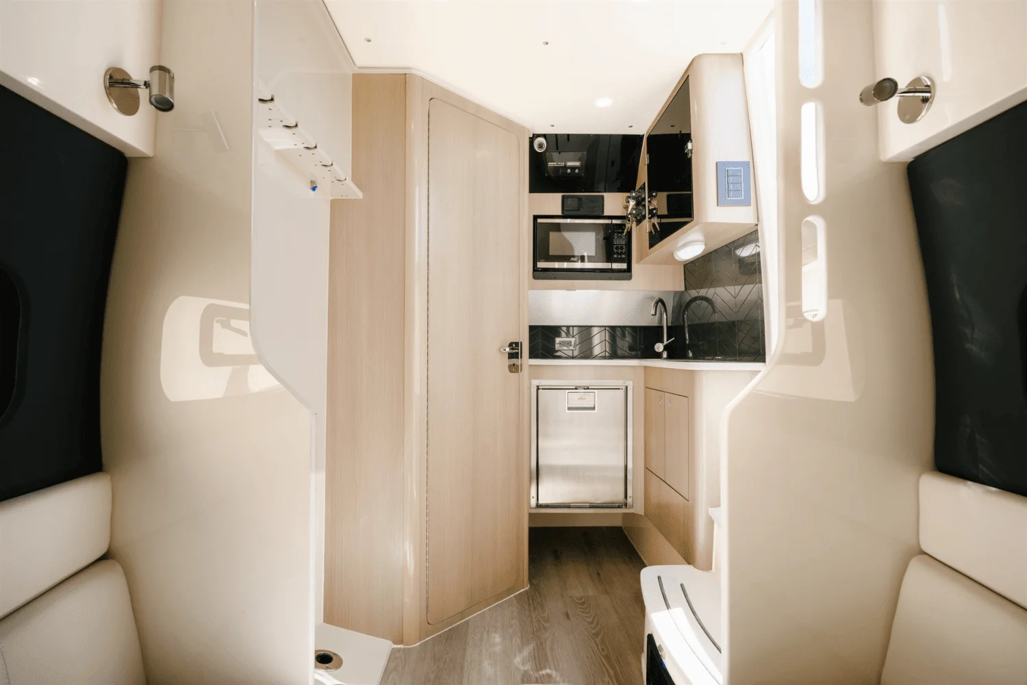 2025 Scout 400 LXF Image Thumbnail #32