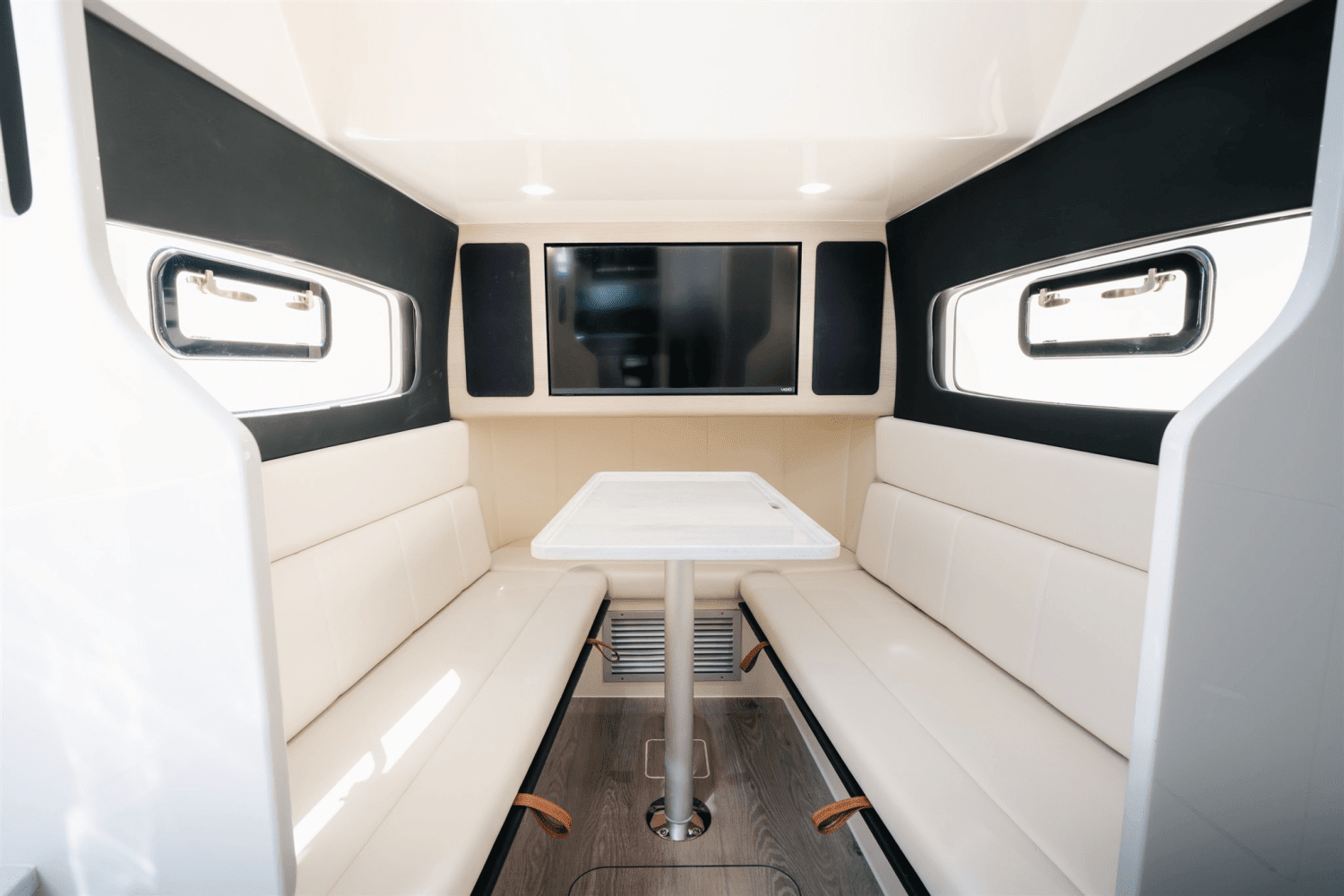 2025 Scout 400 LXF Image Thumbnail #30