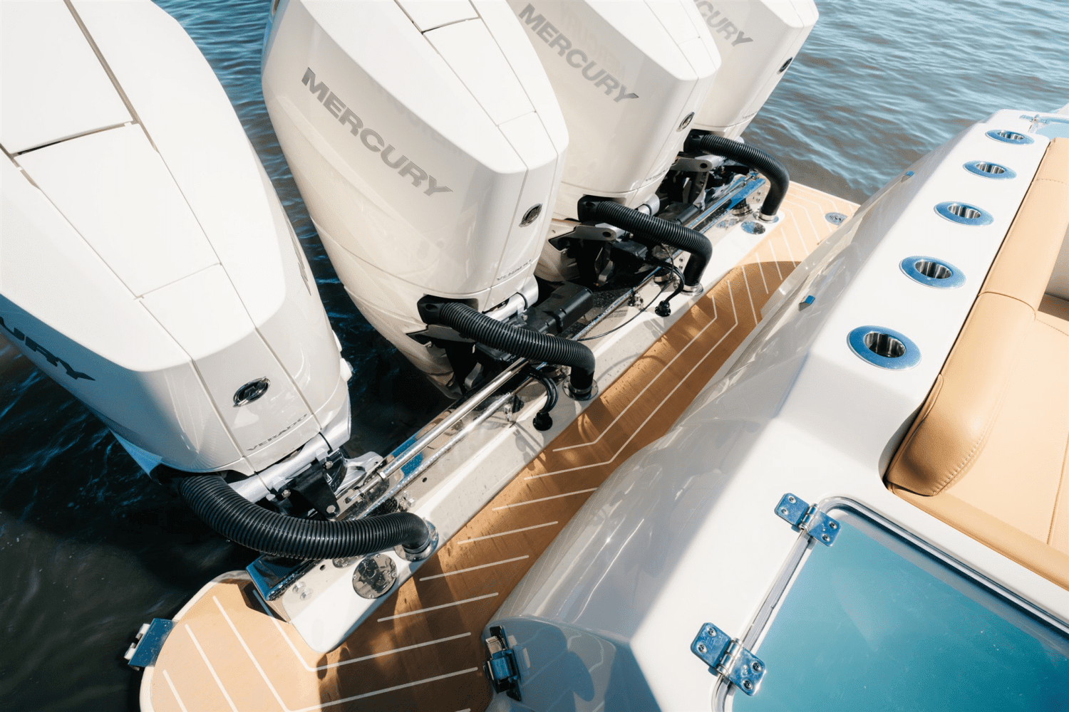 2025 Scout 400 LXF Image Thumbnail #5