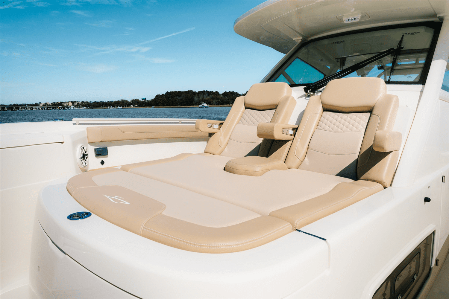 2025 Scout 400 LXF Image Thumbnail #35