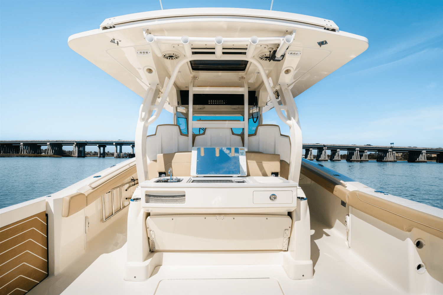 2025 Scout 400 LXF Image Thumbnail #11