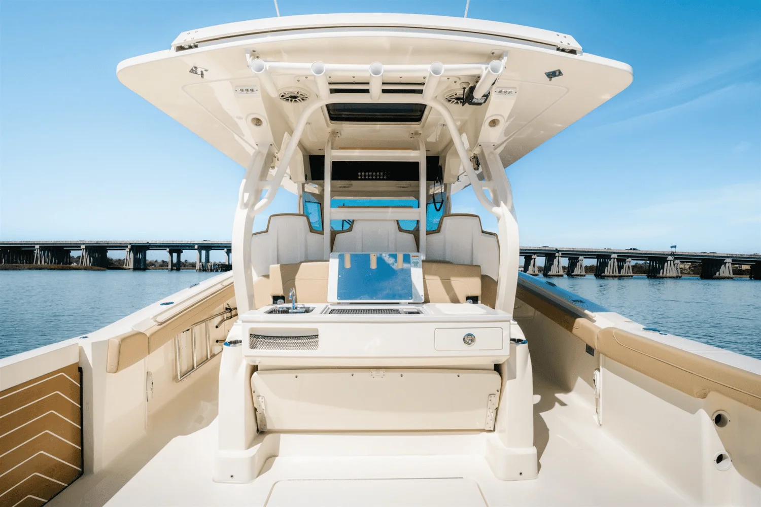 2025 Scout 400 LXF Image Thumbnail #17