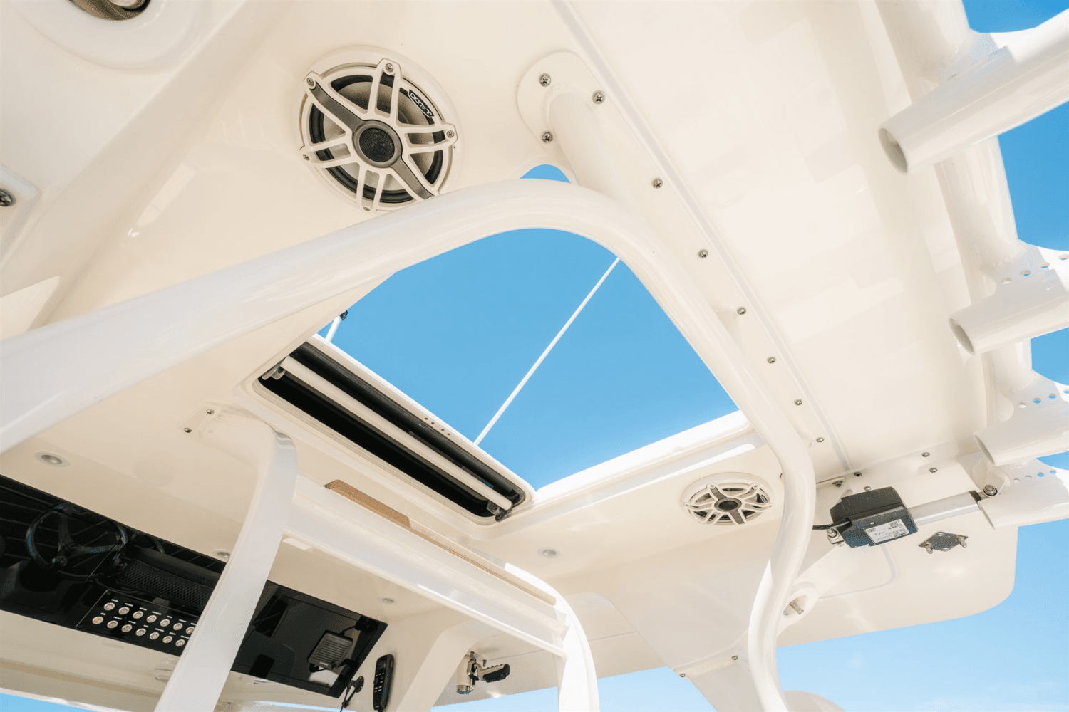 2025 Scout 400 LXF Image Thumbnail #14