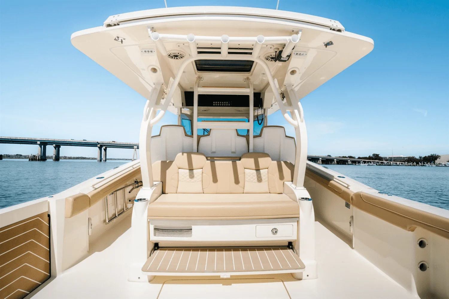 2025 Scout 400 LXF Image Thumbnail #19