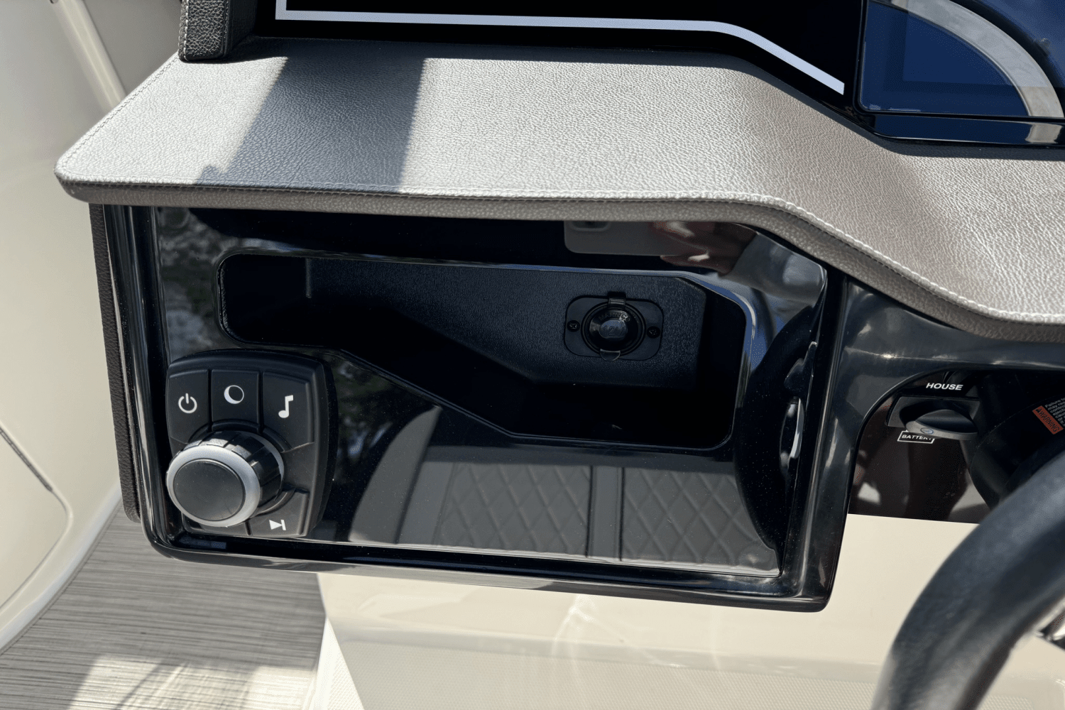 2017 Sea Ray 280 SLX Image Thumbnail #21