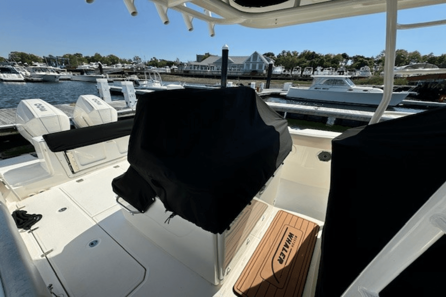 Thumbnail 4 for 2019 Boston Whaler 330 OUTRAGE