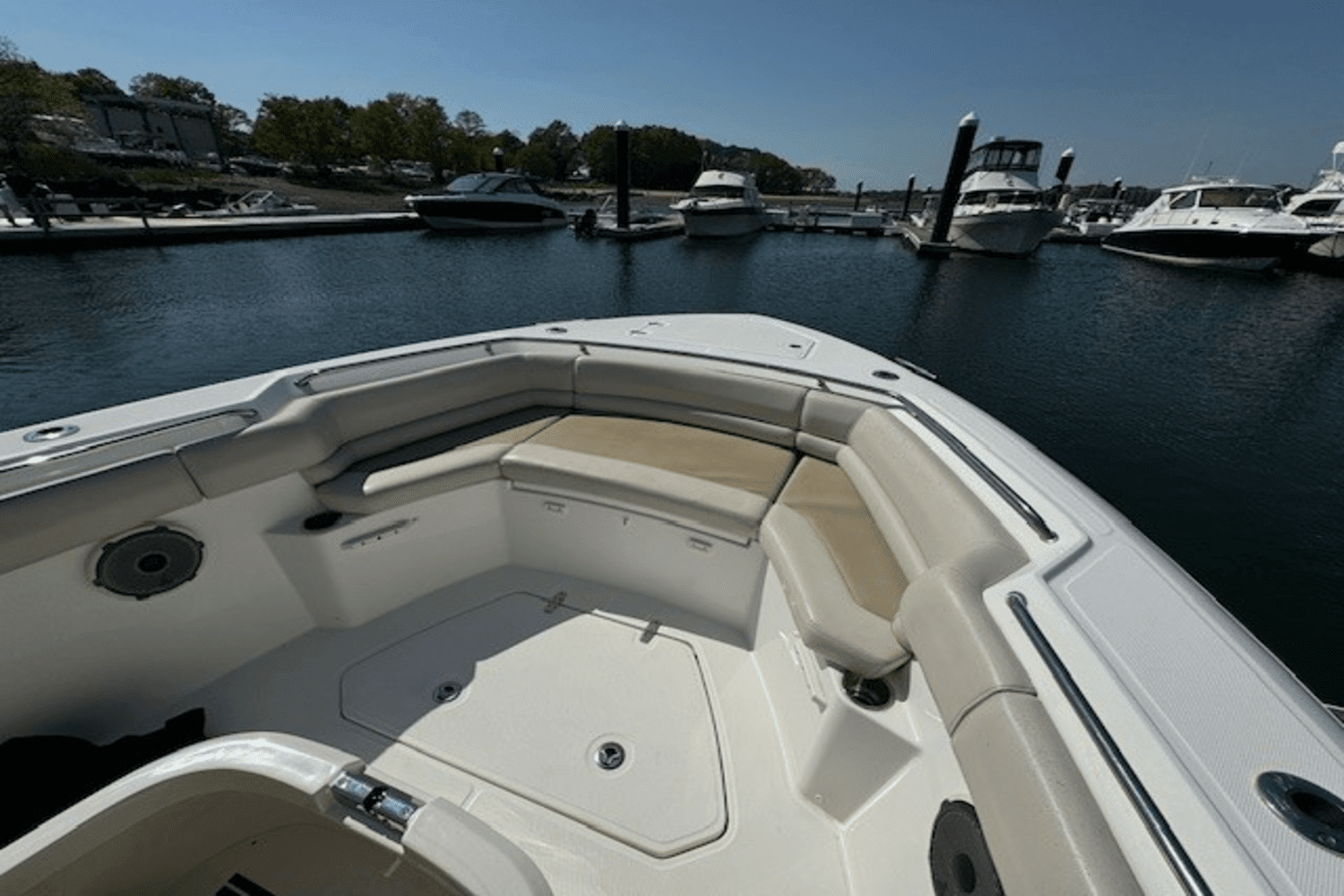 2019 Boston Whaler 330 OUTRAGE Image Thumbnail #12