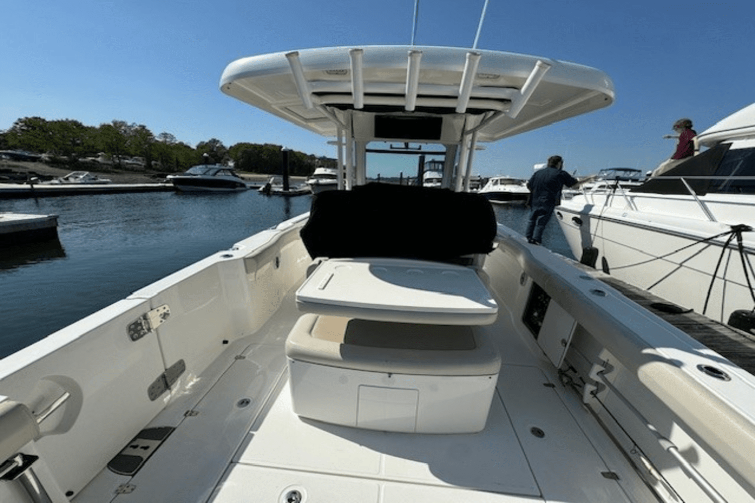 2019 Boston Whaler 330 OUTRAGE Image Thumbnail #15