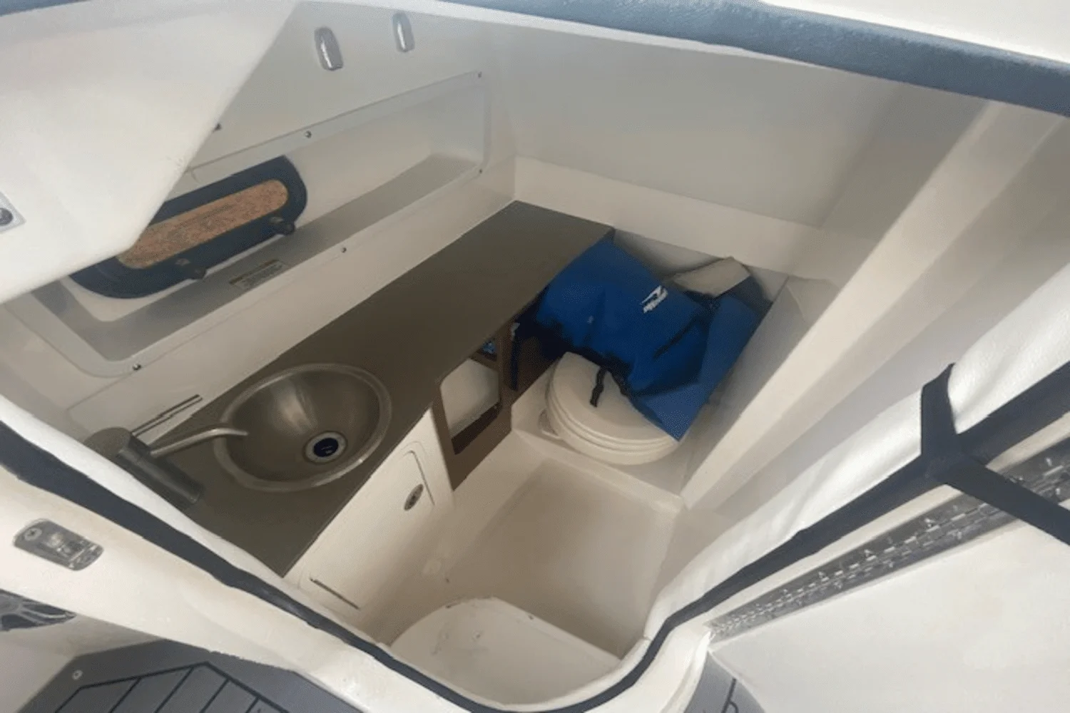 2021 Sea Ray 270 SDX Image Thumbnail #14