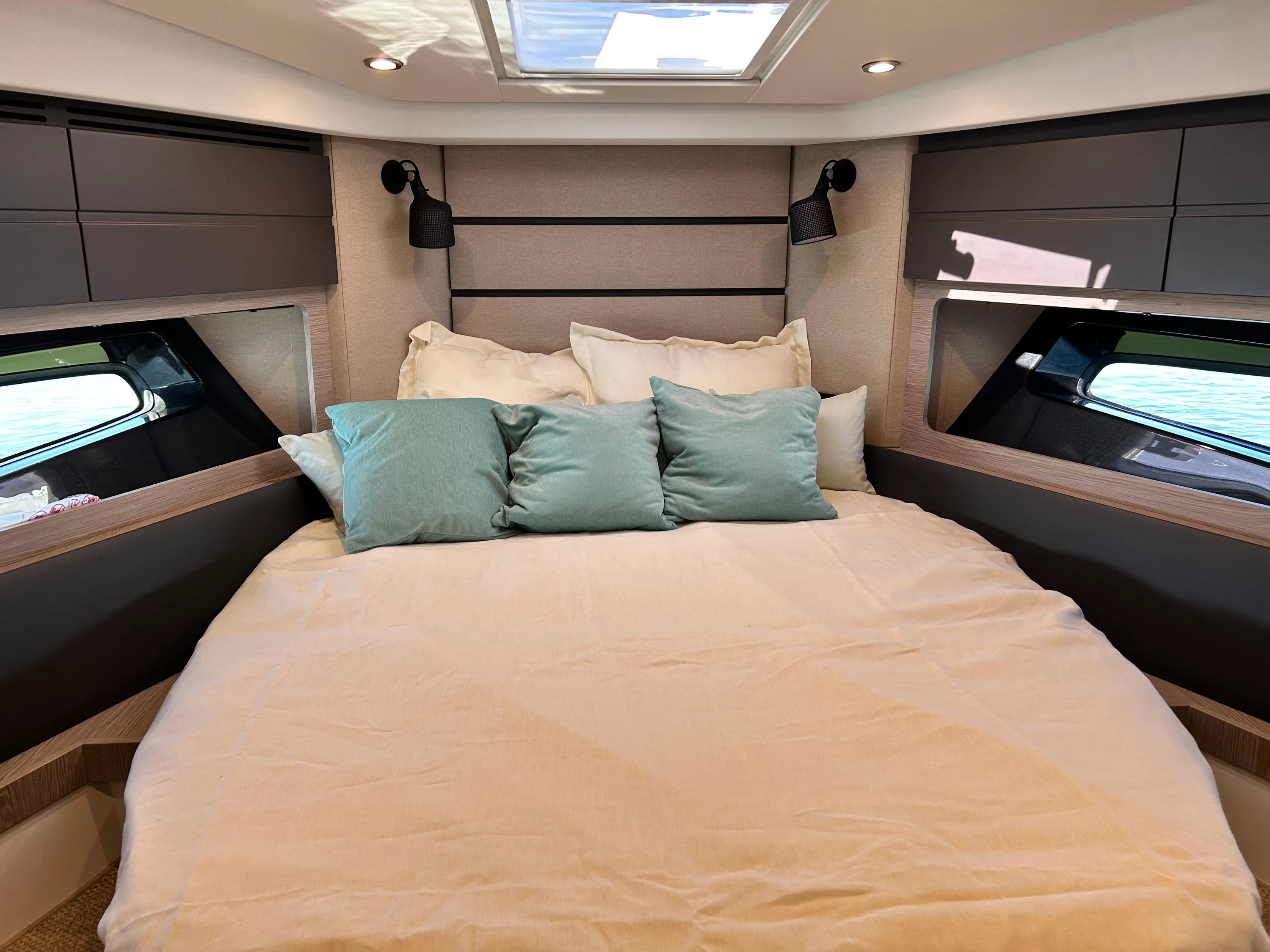 2025 Azimut ATLANTIS 45 Image Thumbnail #30