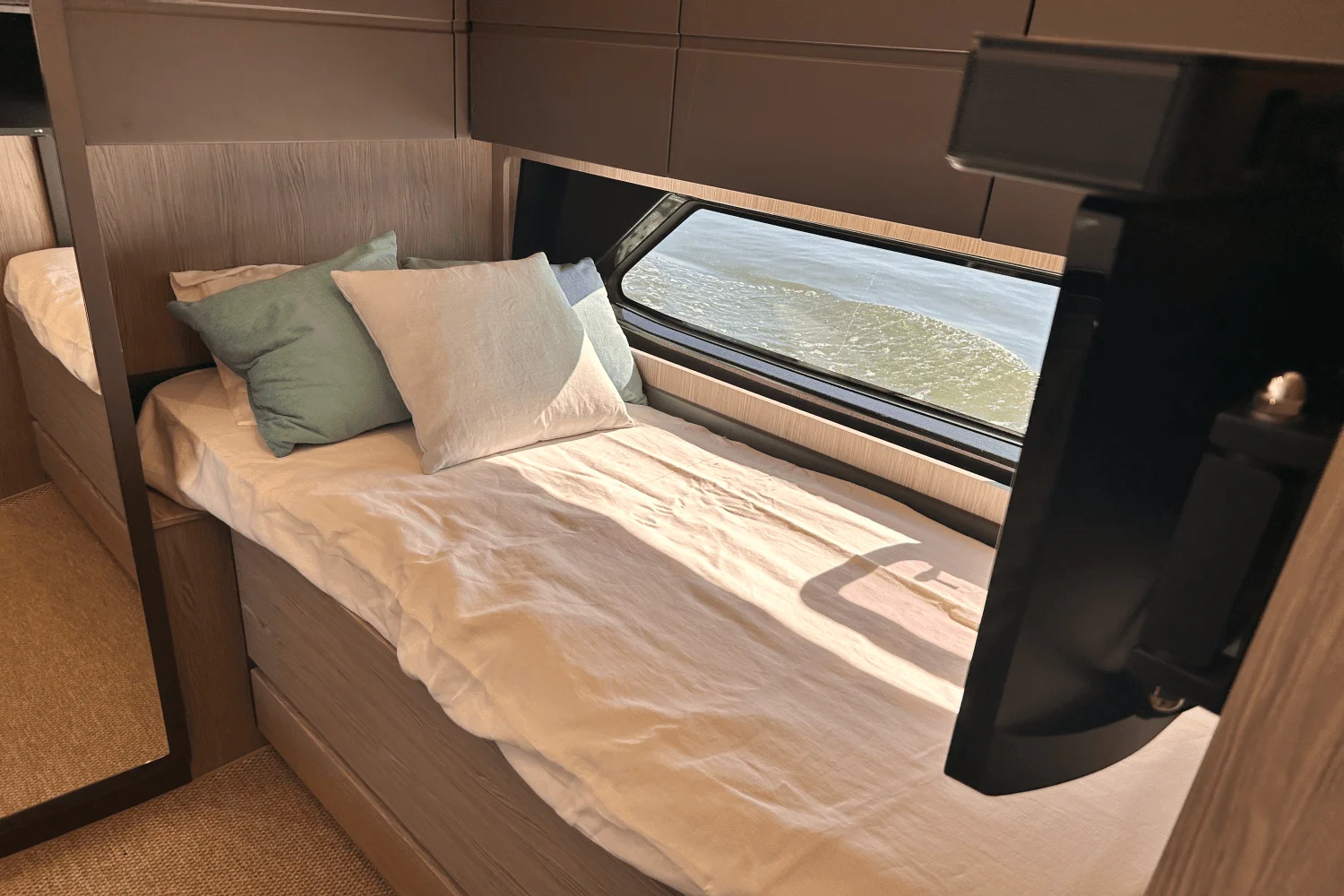 2025 Azimut ATLANTIS 45 Image Thumbnail #40