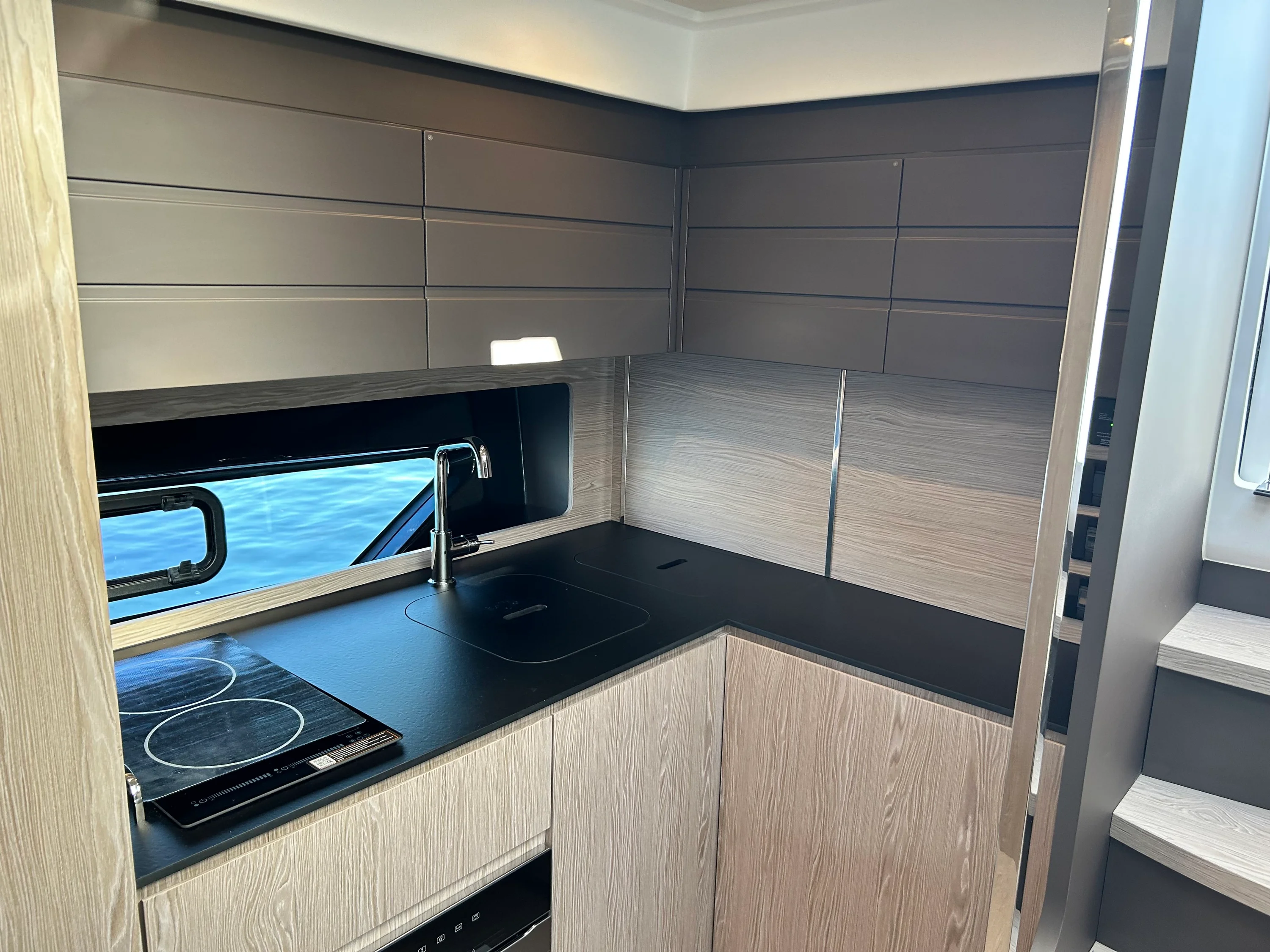 2025 Azimut ATLANTIS 45 Image Thumbnail #43