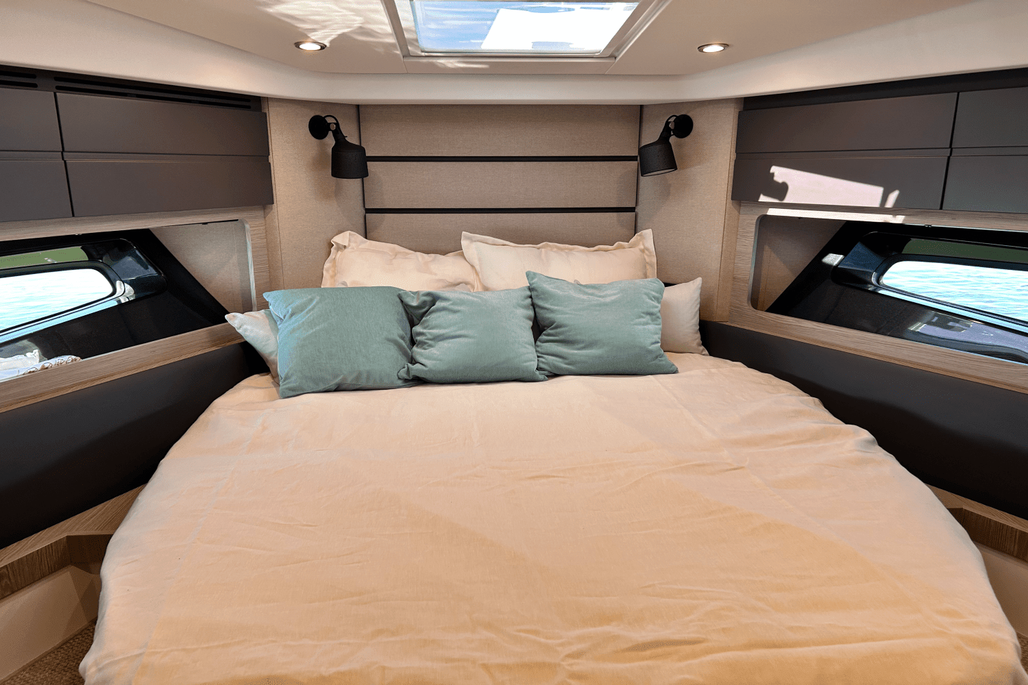 2025 Azimut ATLANTIS 45 Image Thumbnail #34