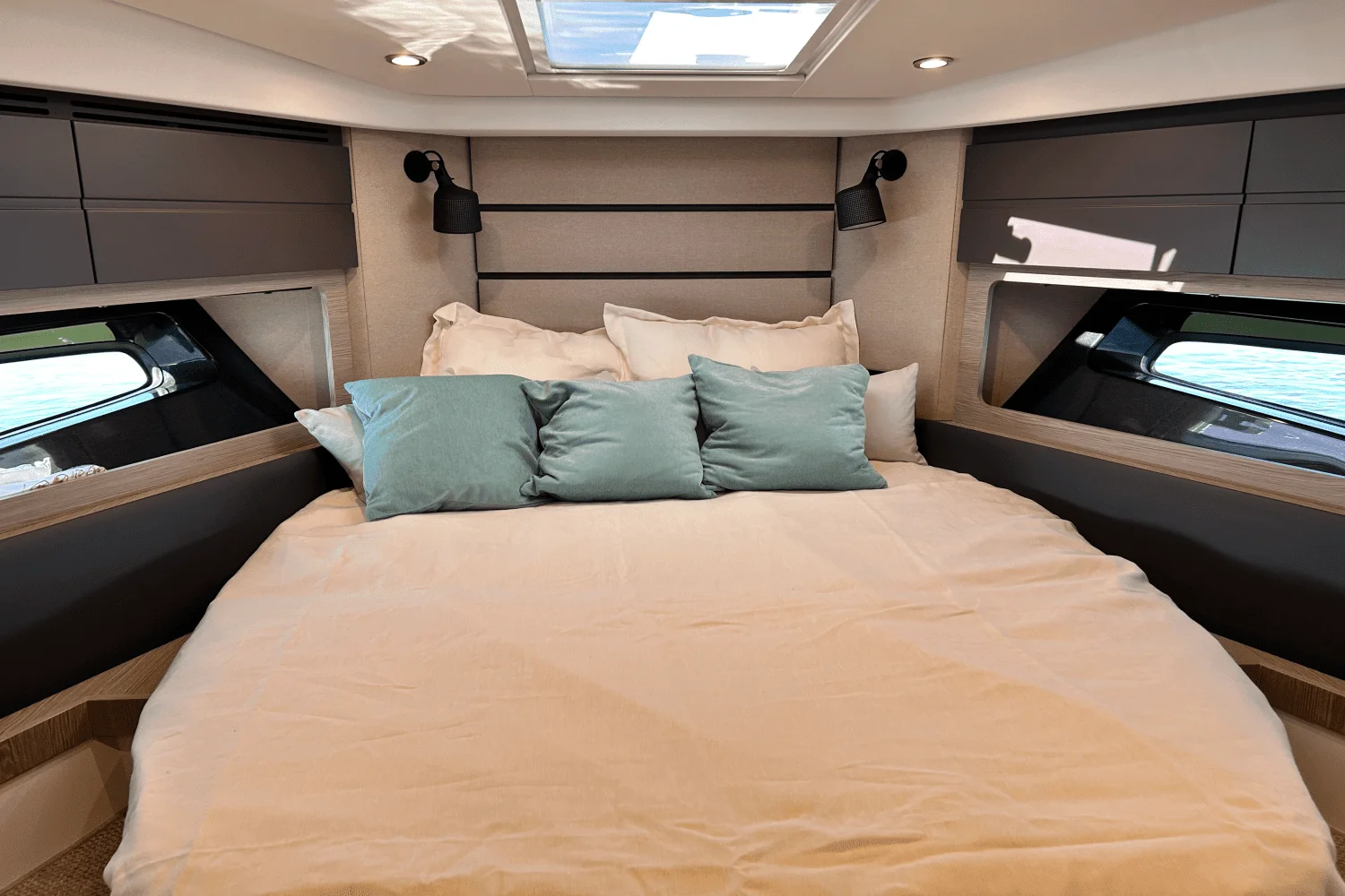 2025 Azimut ATLANTIS 45 Image Thumbnail #34