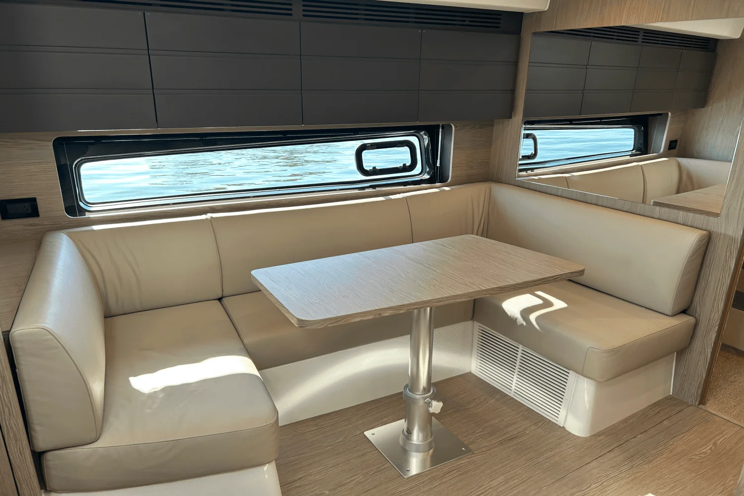 2025 Azimut ATLANTIS 45 Image Thumbnail #30