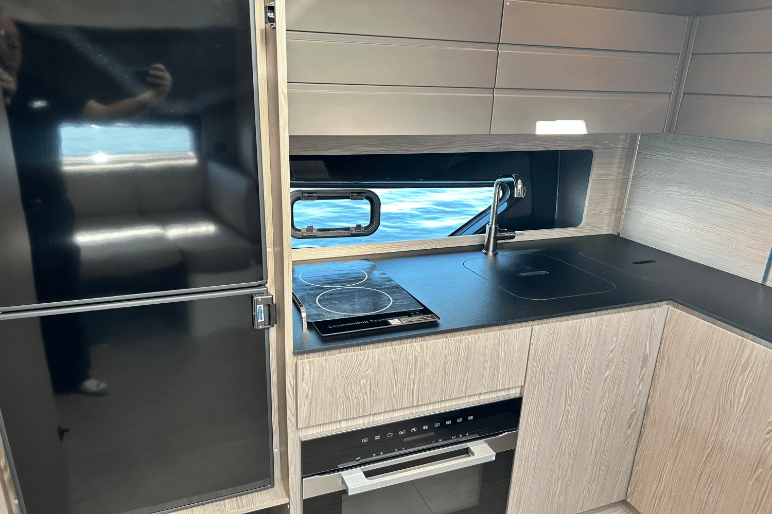 2025 Azimut ATLANTIS 45 Image Thumbnail #28