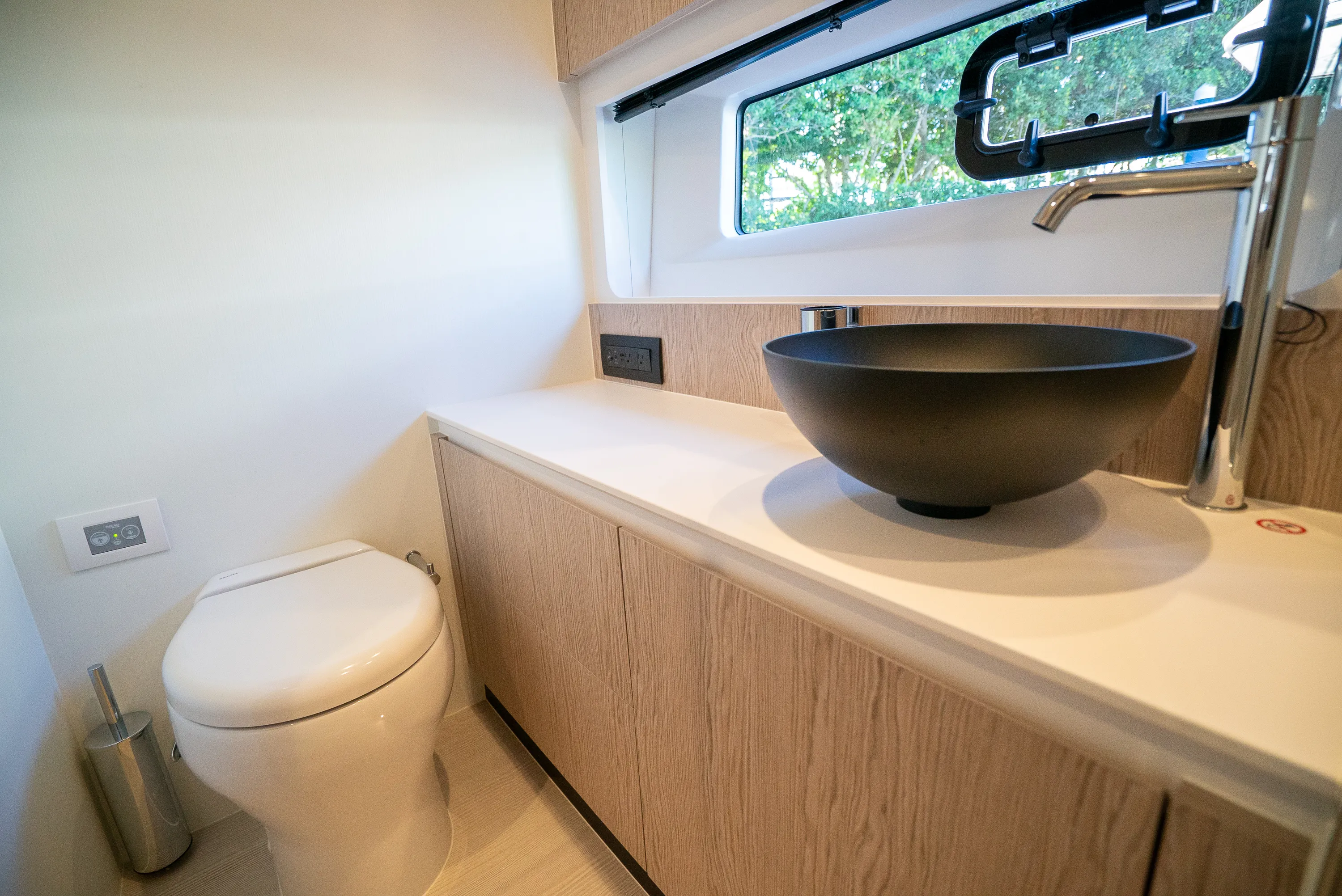 2026 Azimut Fly 53 Image Thumbnail #48