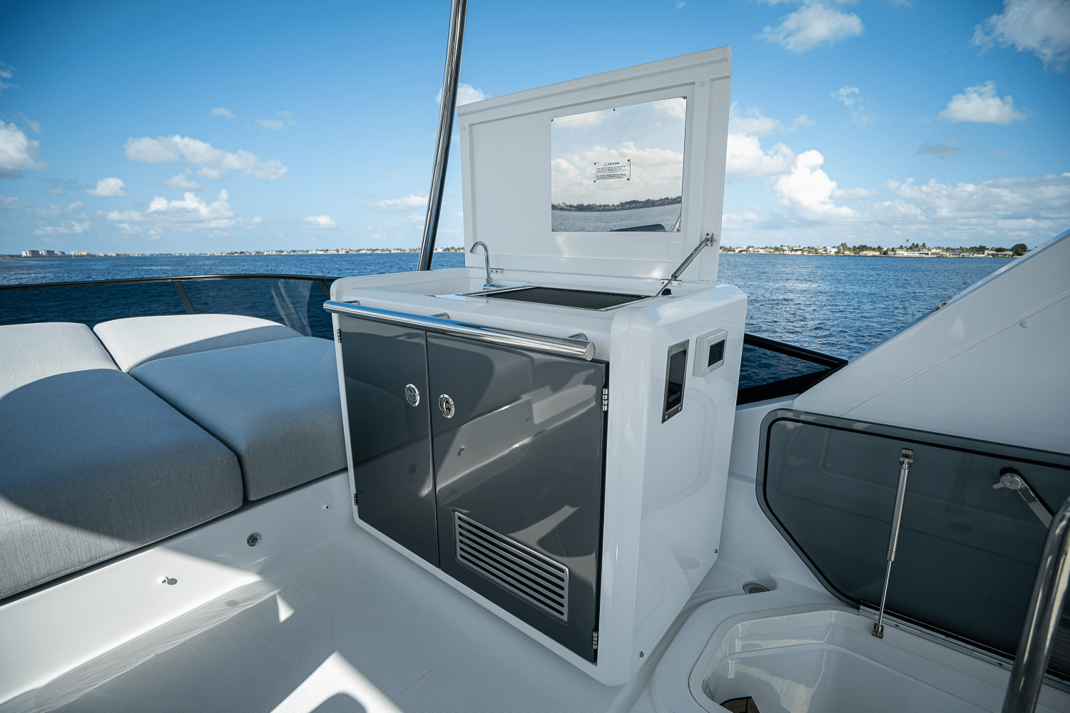 2026 Azimut Fly 53 Image Thumbnail #31
