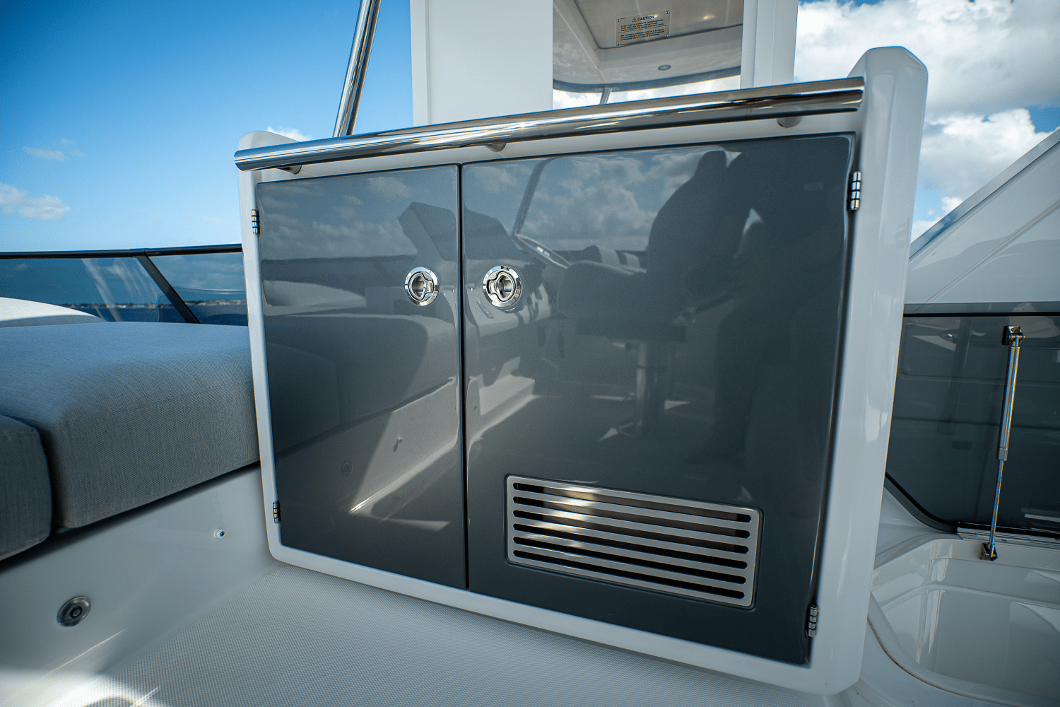 2026 Azimut Fly 53 Image Thumbnail #34