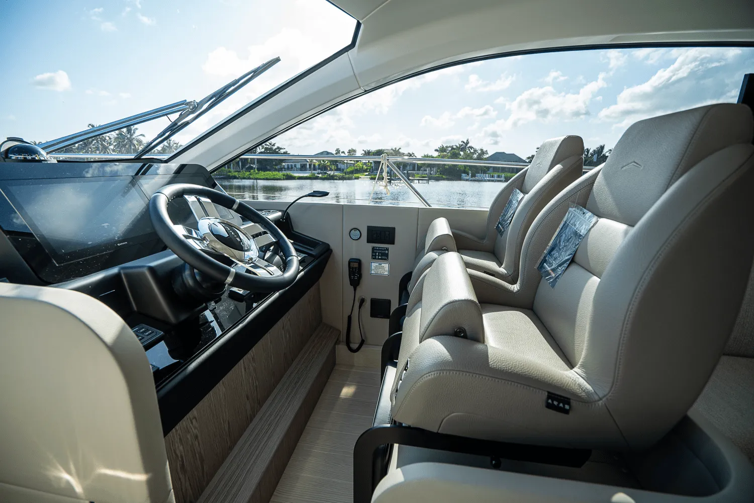 2026 Azimut Fly 53 Image Thumbnail #20