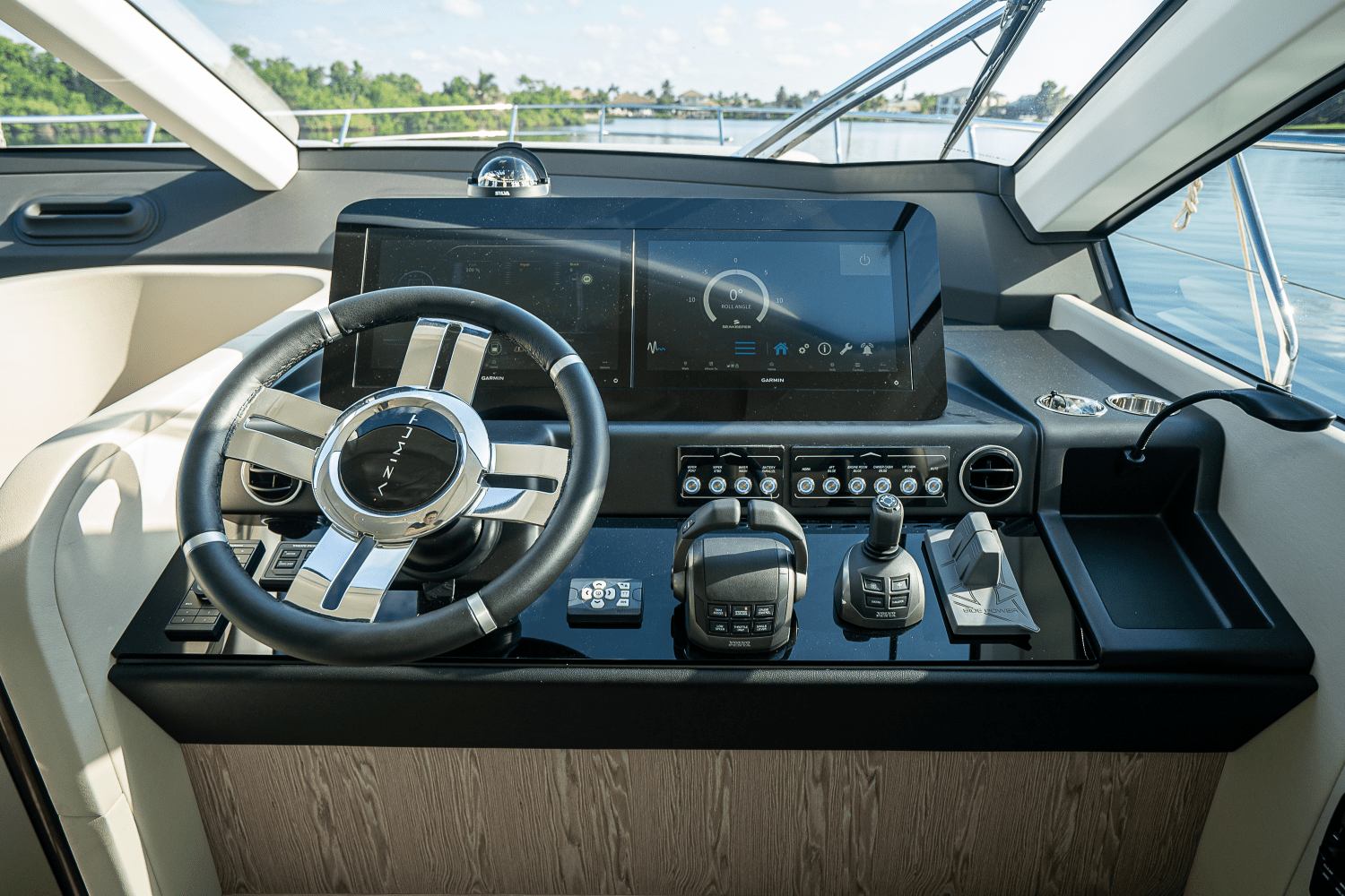 2026 Azimut Fly 53 Image Thumbnail #21