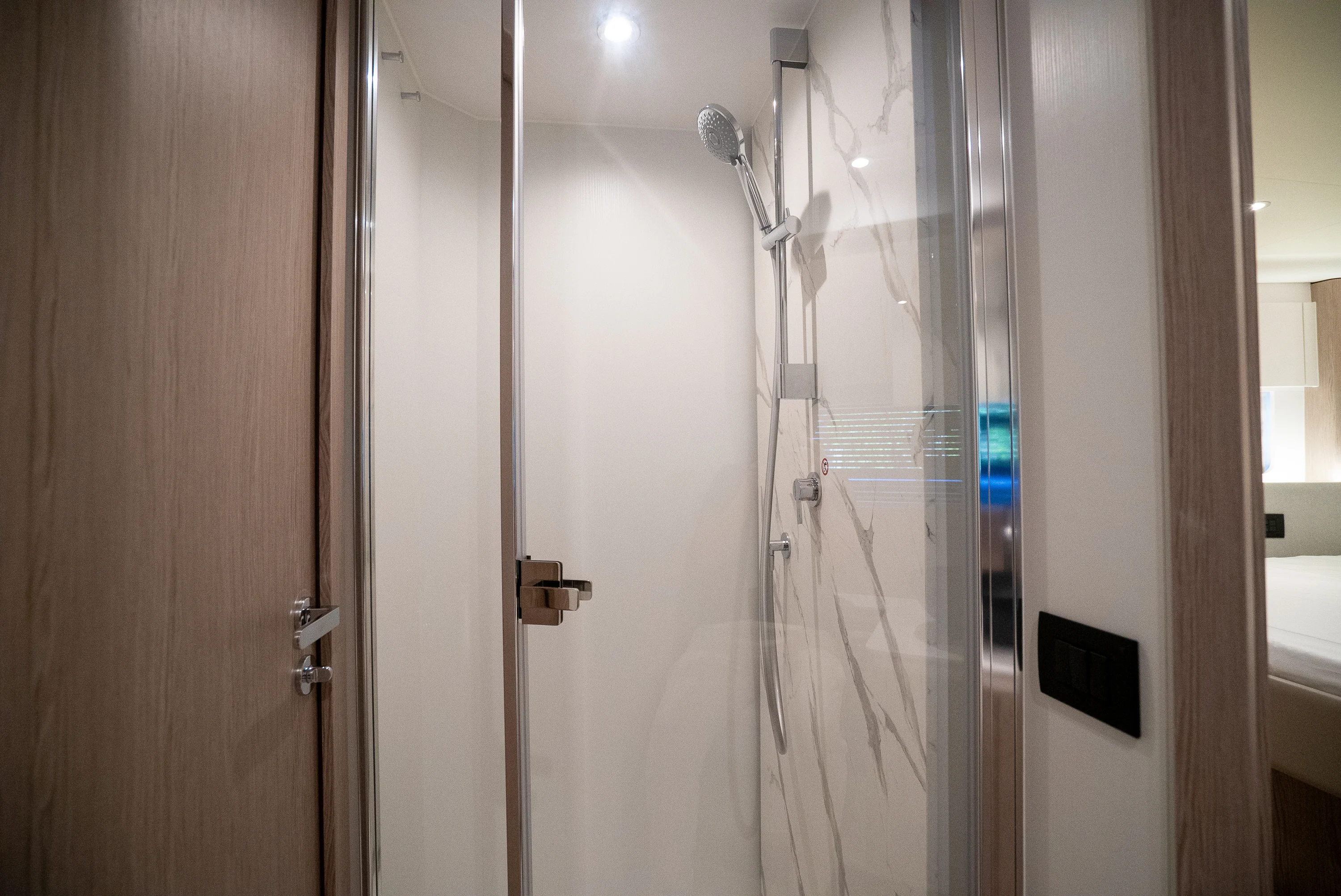 2026 Azimut Fly 53 Image Thumbnail #31