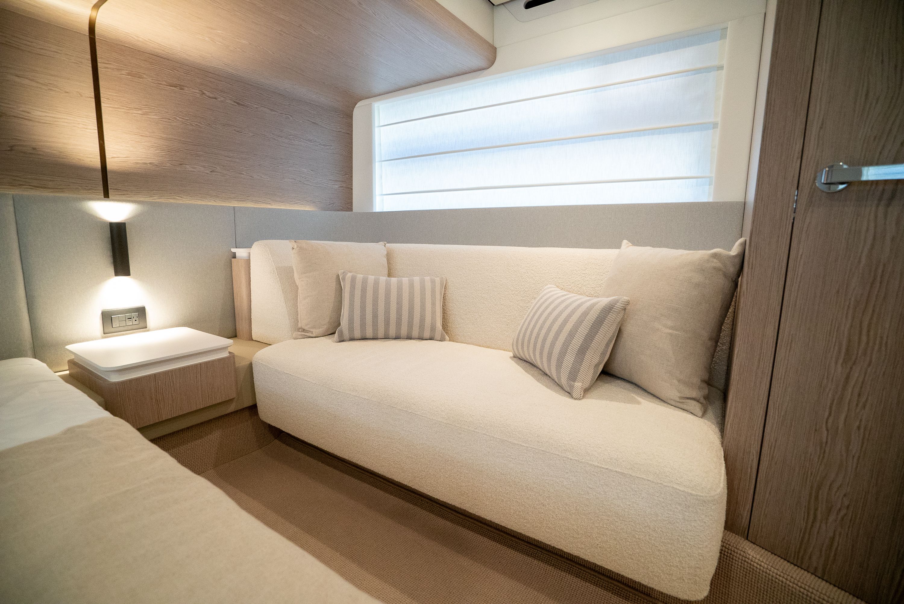 2026 Azimut Fly 53 Image Thumbnail #40