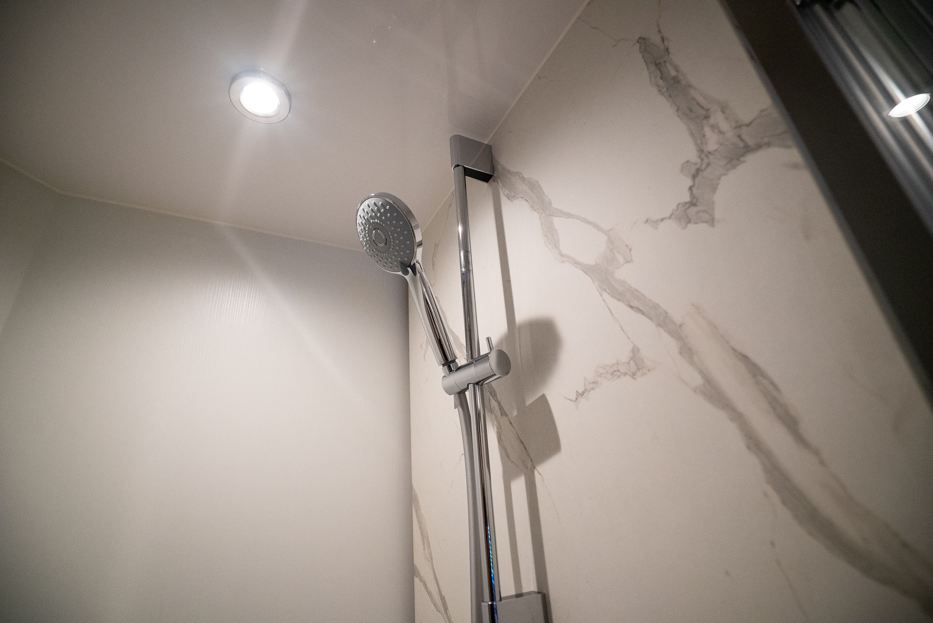 2026 Azimut Fly 53 Image Thumbnail #32