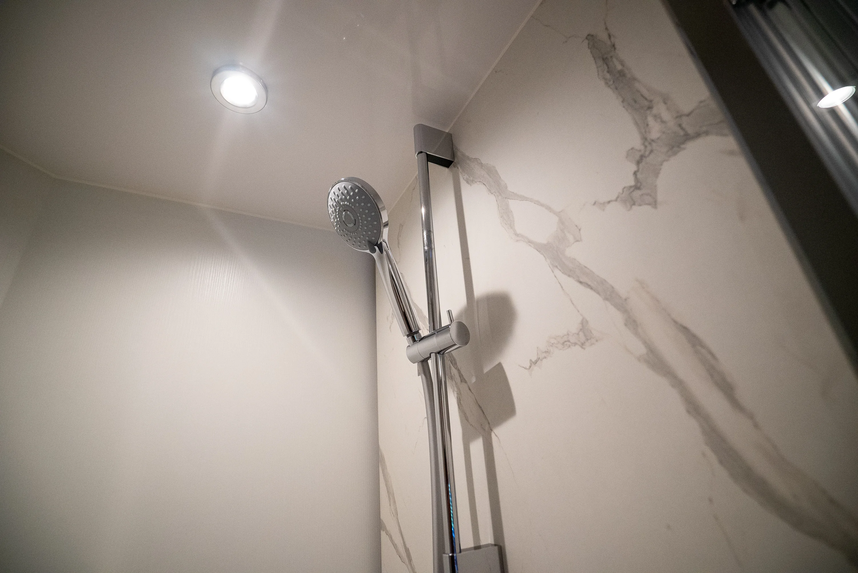 2026 Azimut Fly 53 Image Thumbnail #32