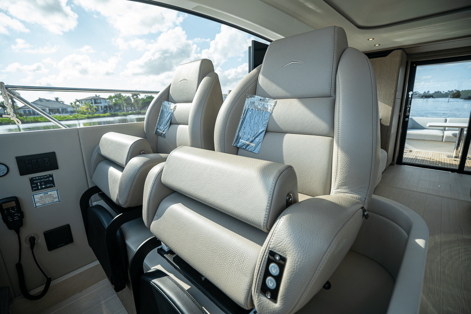 2026 Azimut Fly 53 Image Thumbnail #22