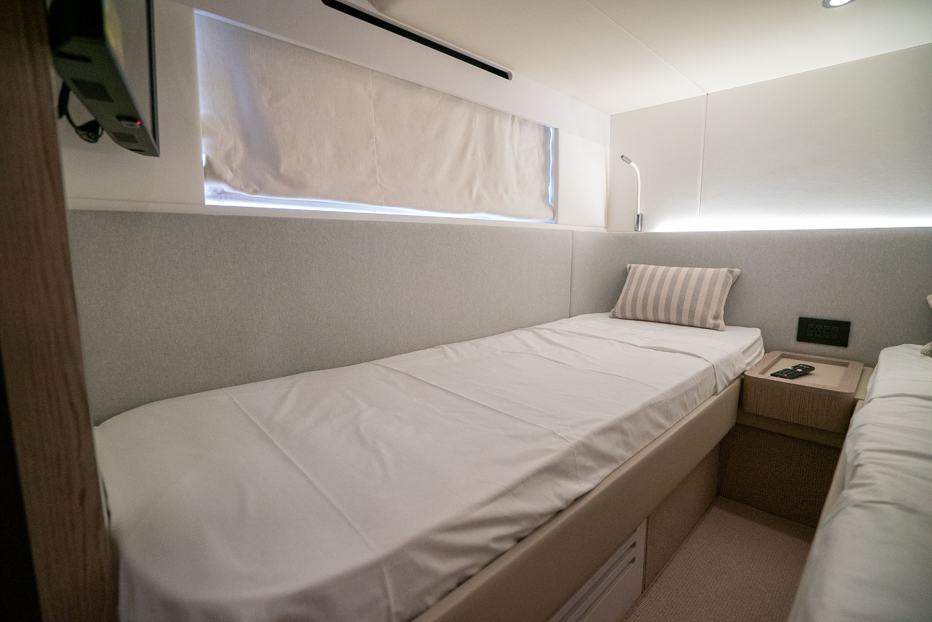 2026 Azimut Fly 53 Image Thumbnail #36