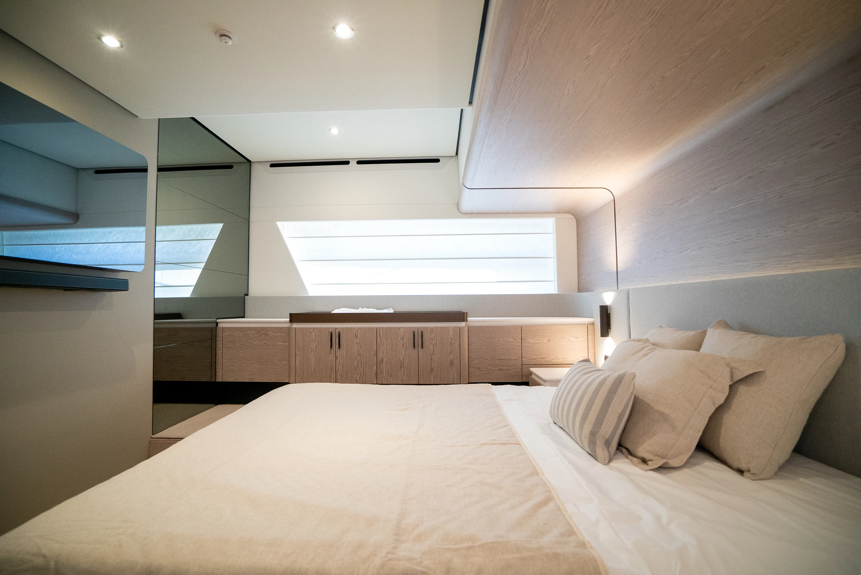 2026 Azimut Fly 53 Image Thumbnail #41