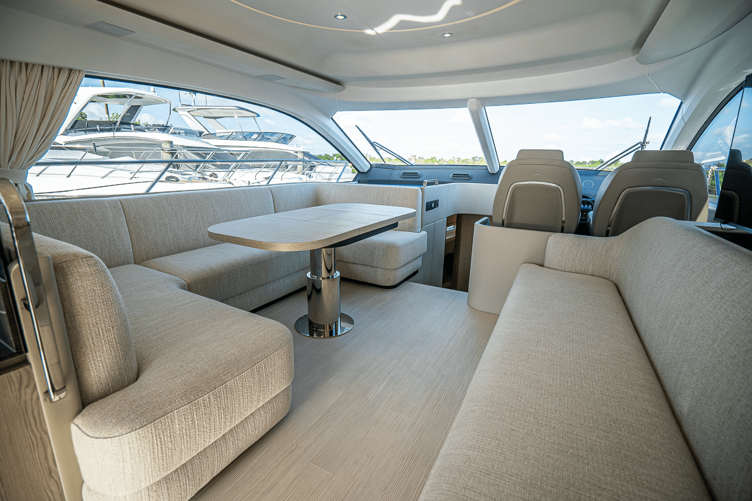 2026 Azimut Fly 53 Image Thumbnail #14