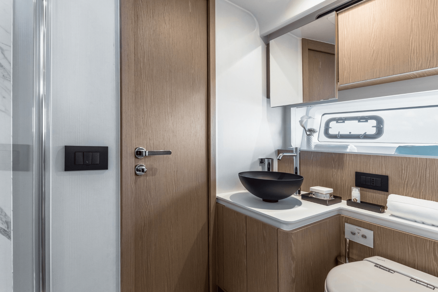 2026 Azimut Fly 53 Image Thumbnail #8
