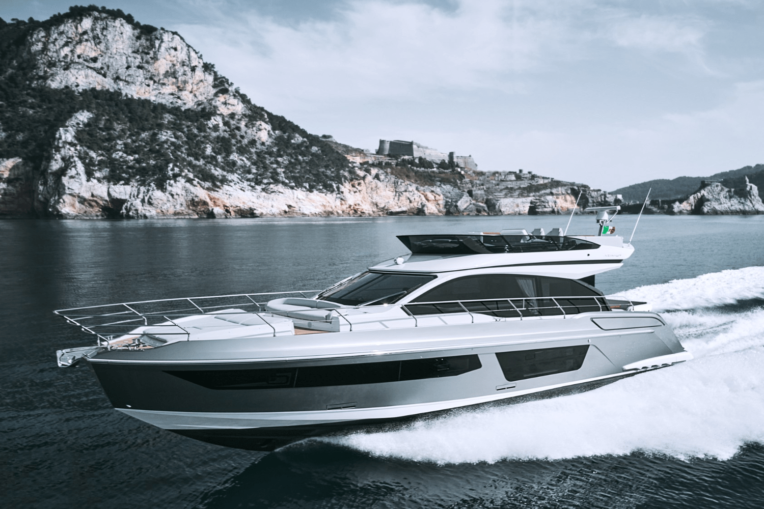 2026 Azimut Fly 53 Image Thumbnail #2