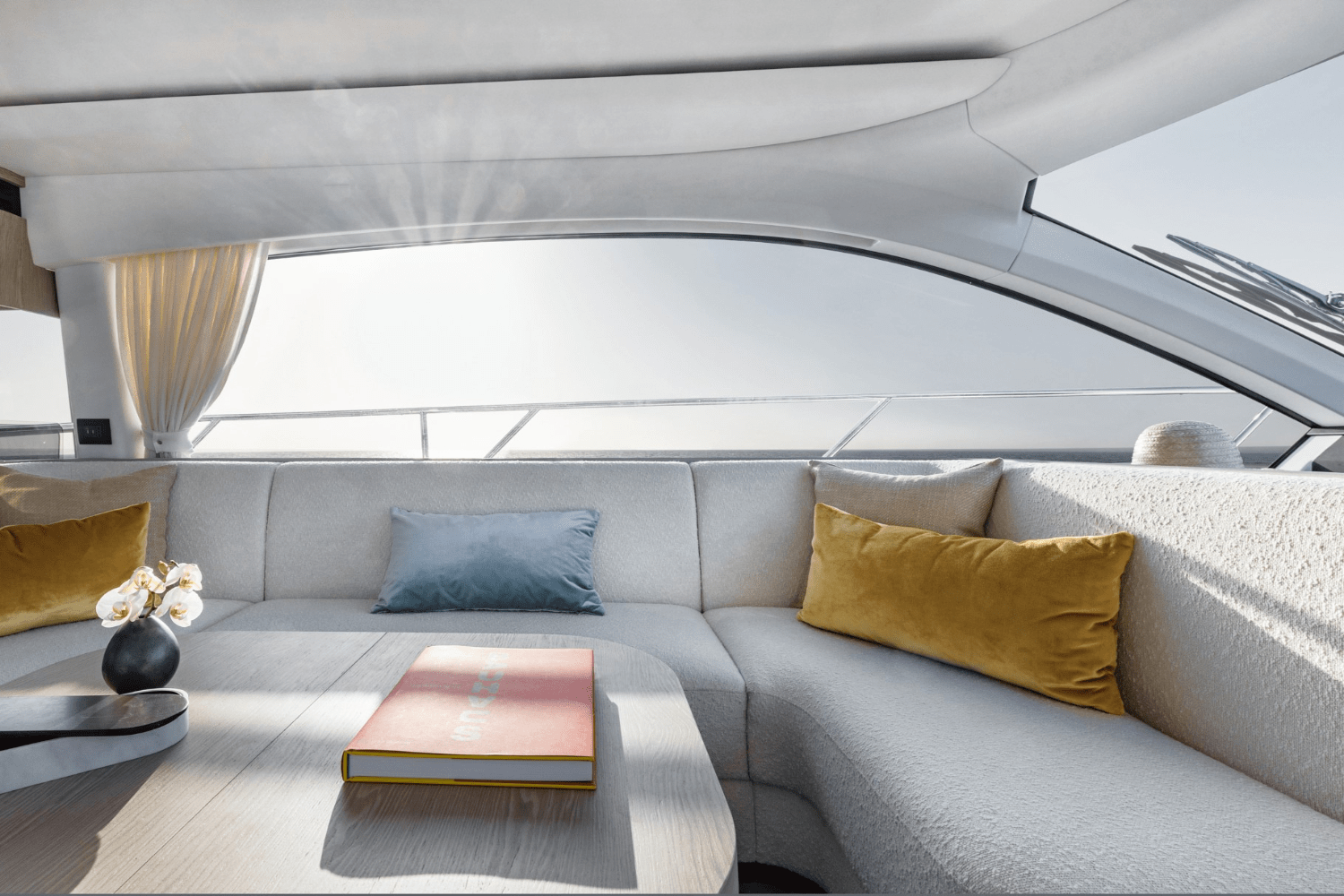 2026 Azimut Fly 53 Image Thumbnail #14
