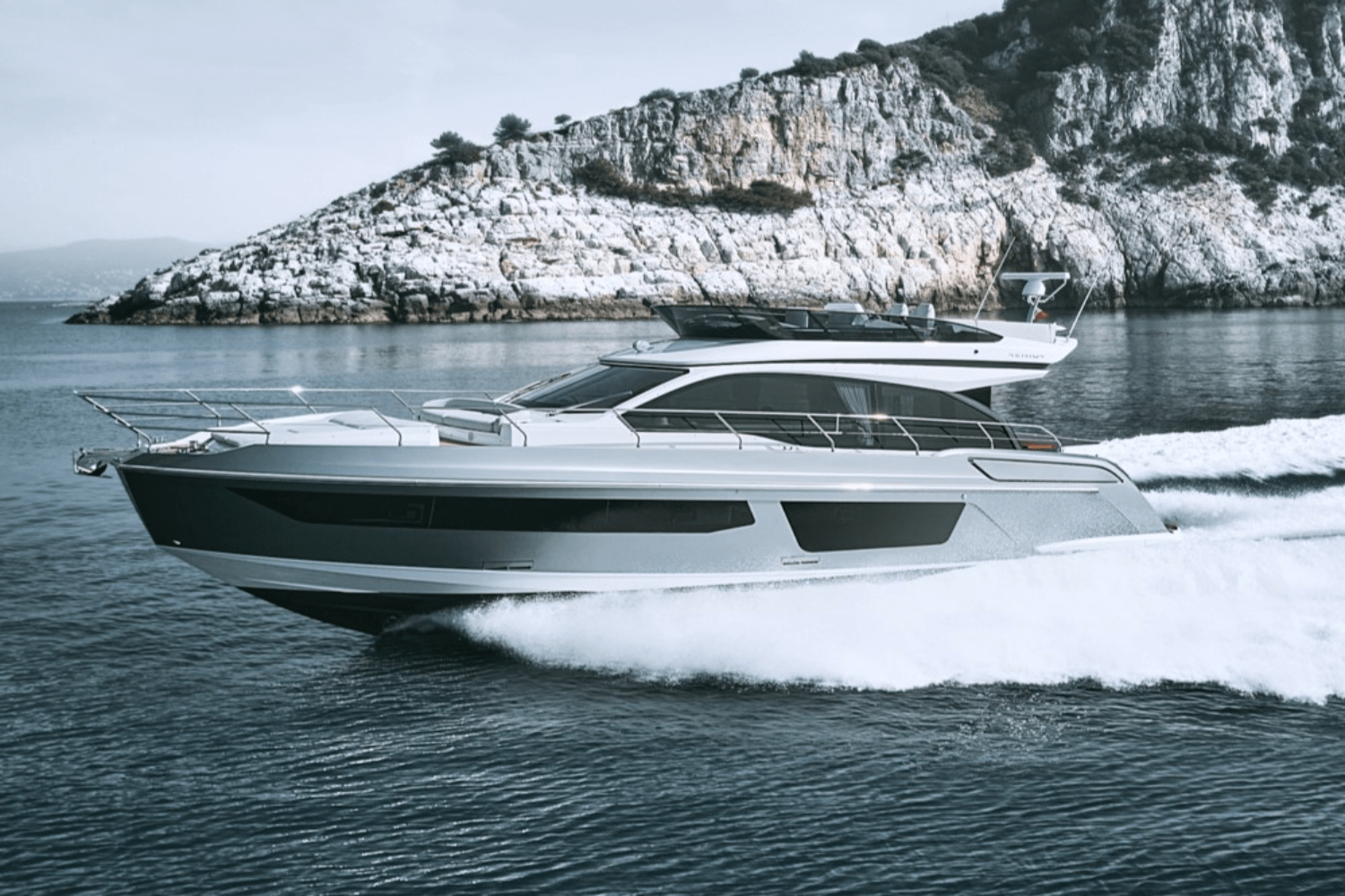 2026 Azimut Fly 53 Image Thumbnail #1