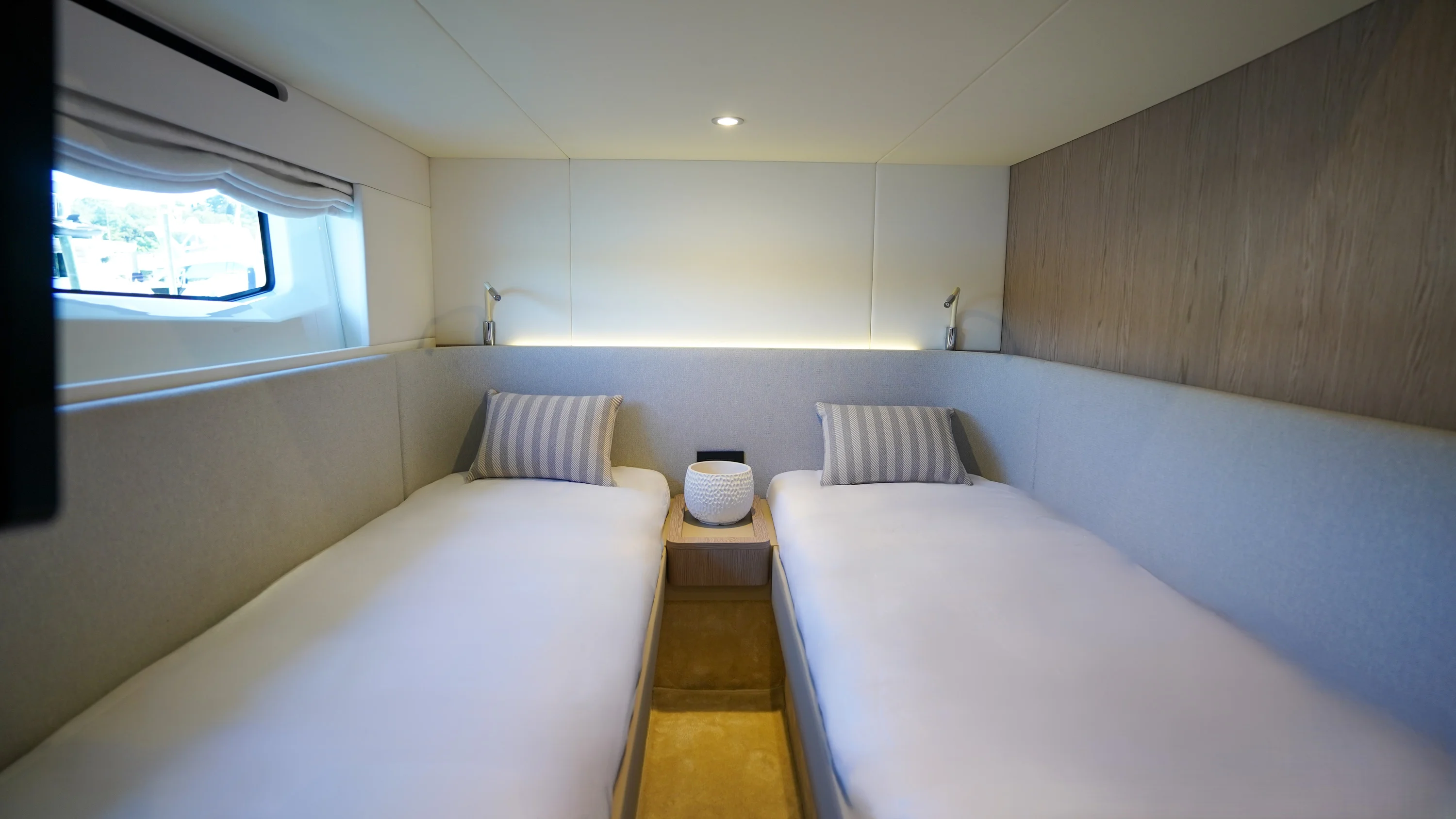 2026 Azimut Fly 53 Image Thumbnail #34