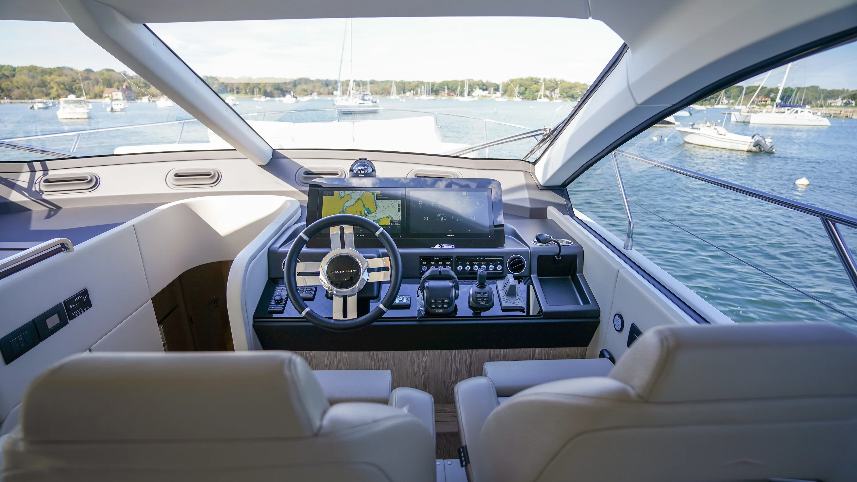 2026 Azimut Fly 53 Image Thumbnail #23