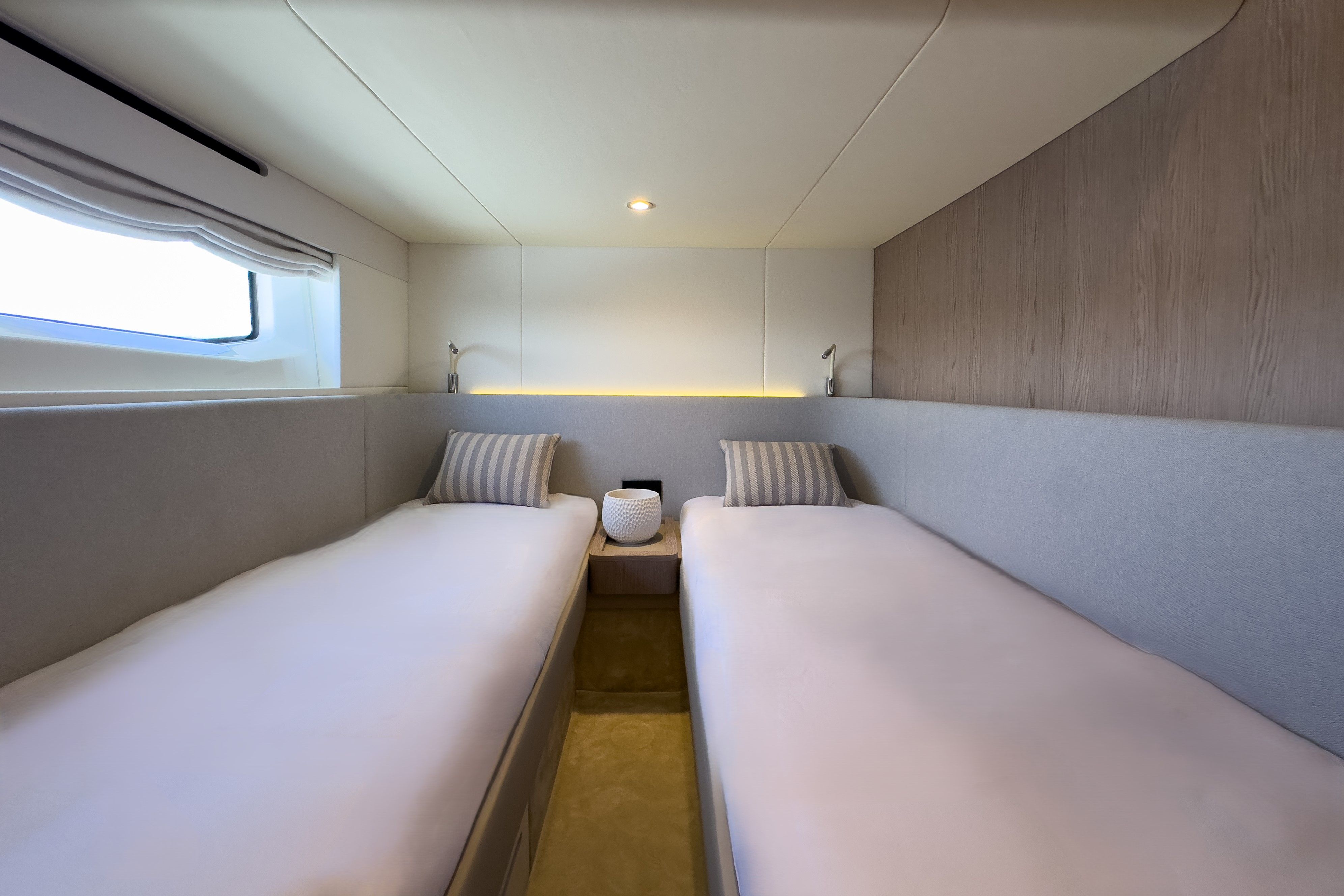 2026 Azimut Fly 53 Image Thumbnail #33