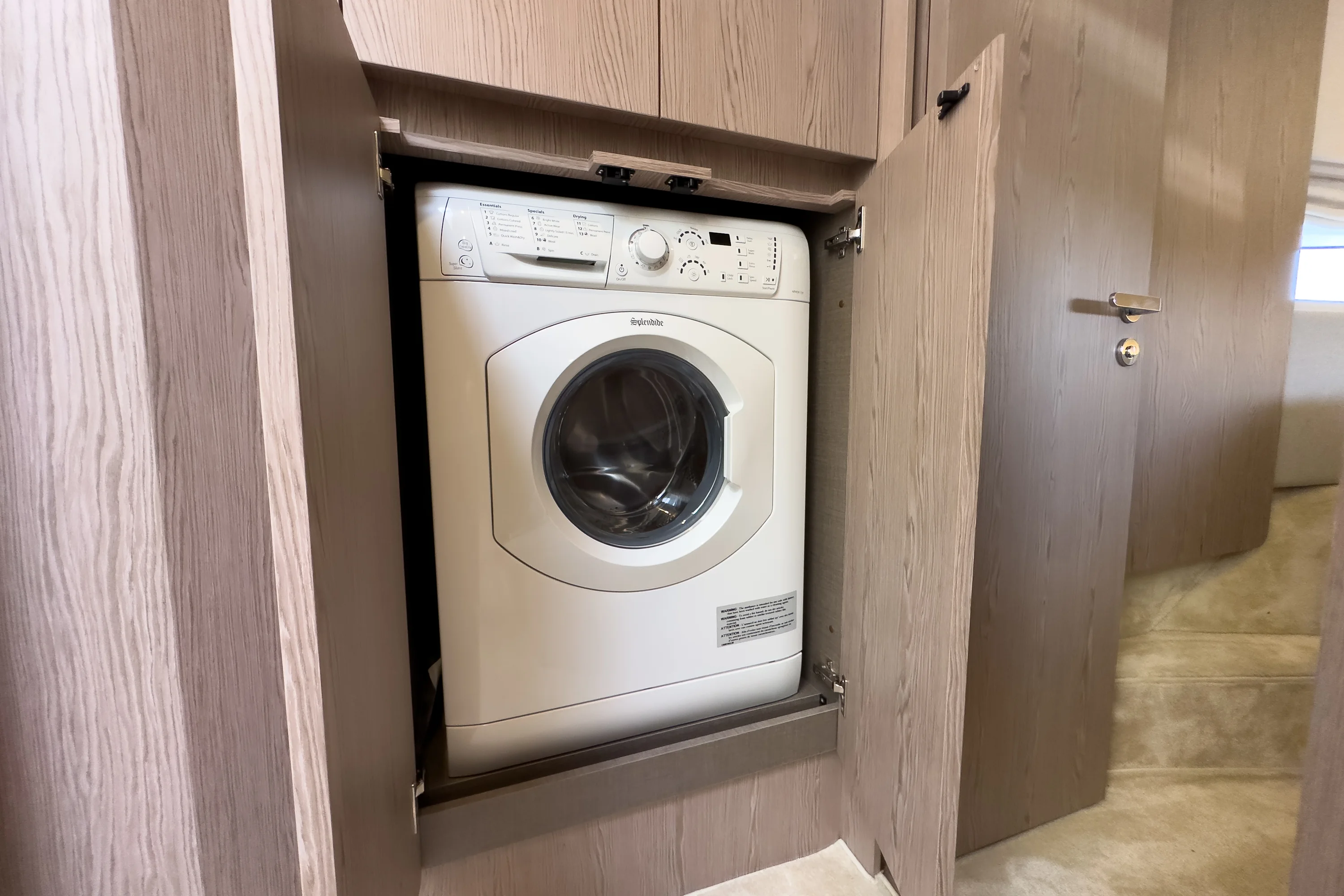 2026 Azimut Fly 53 Image Thumbnail #36