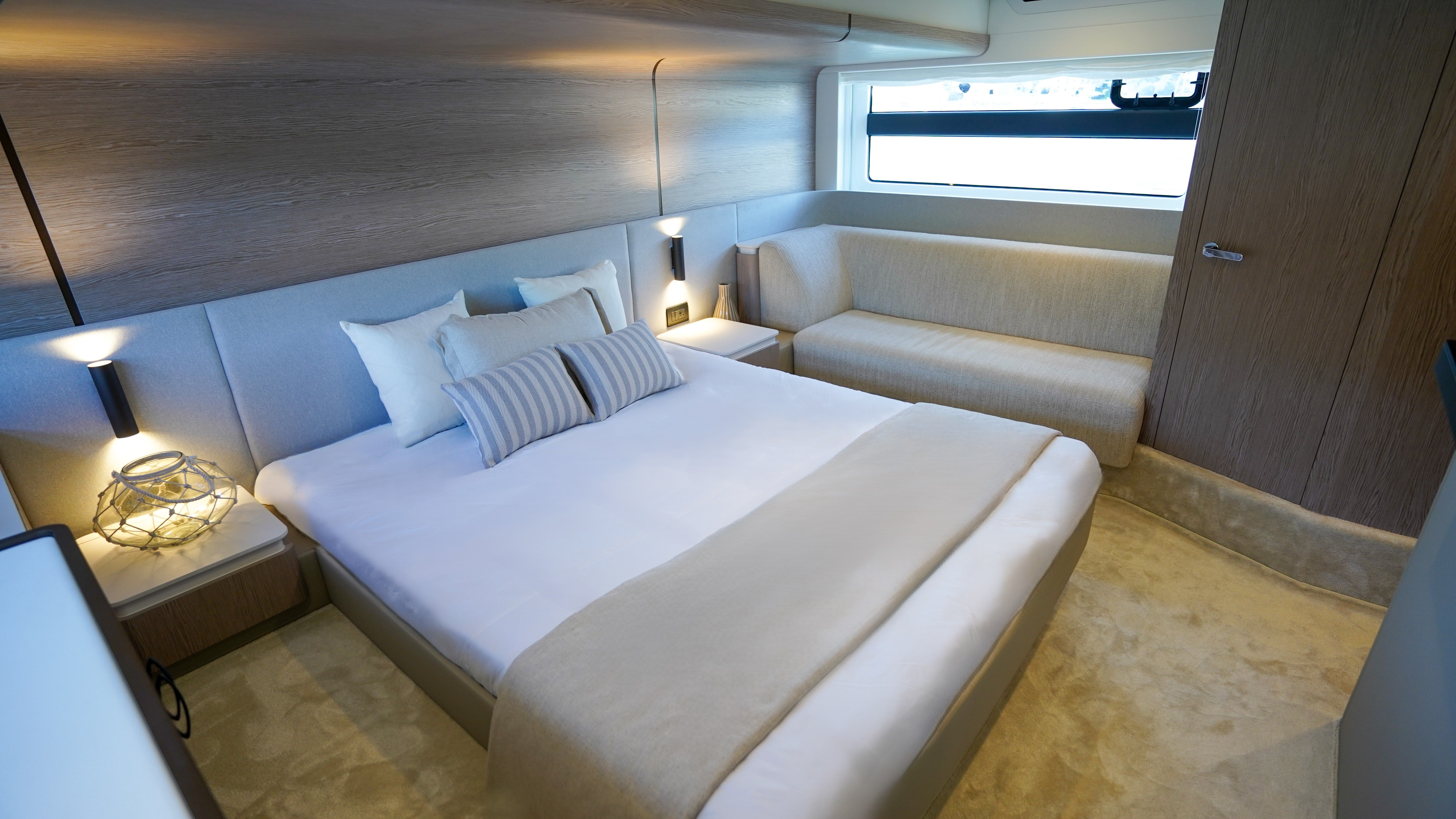 2026 Azimut Fly 53 Image Thumbnail #39