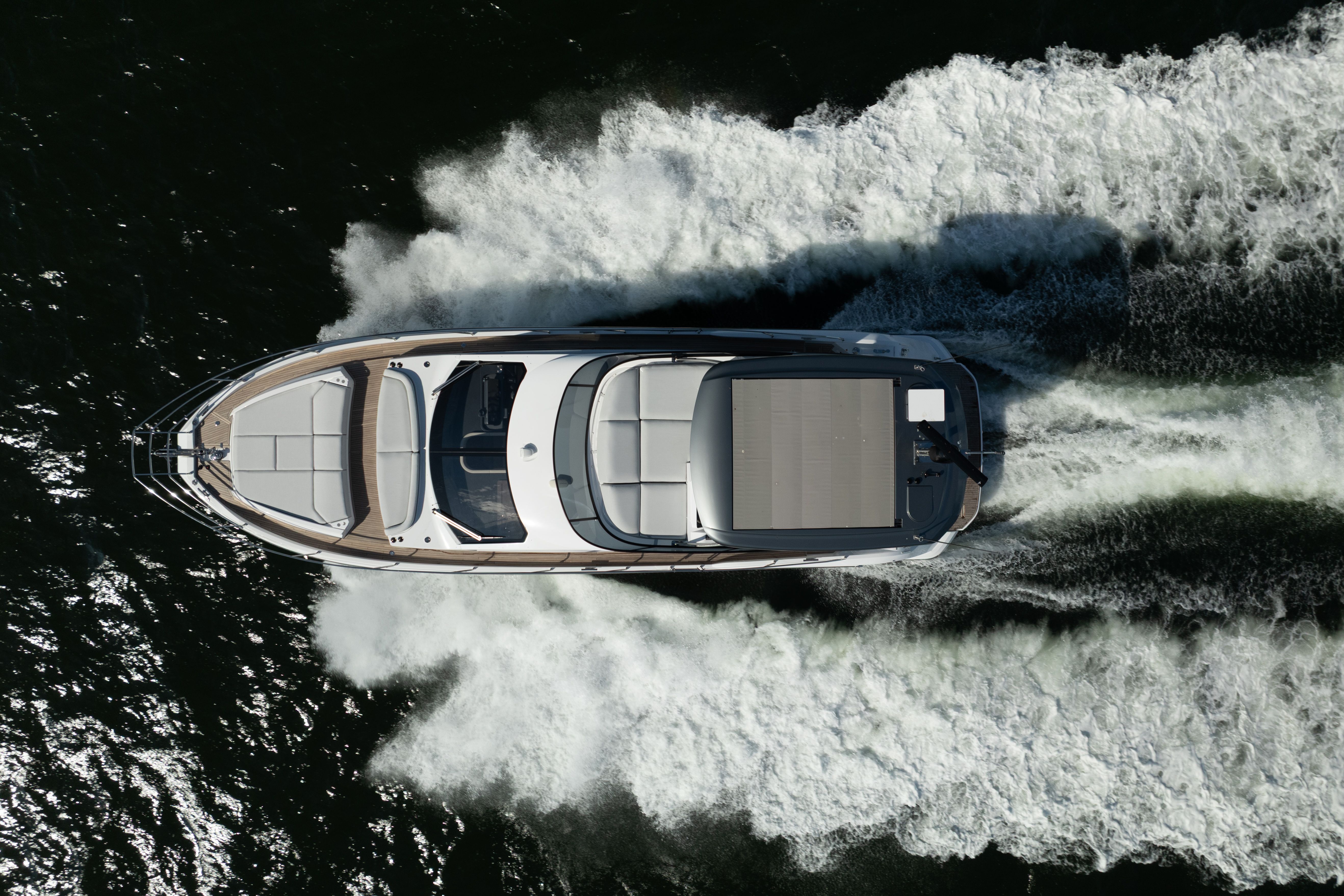 2026 Azimut Fly 53 Image Thumbnail #4