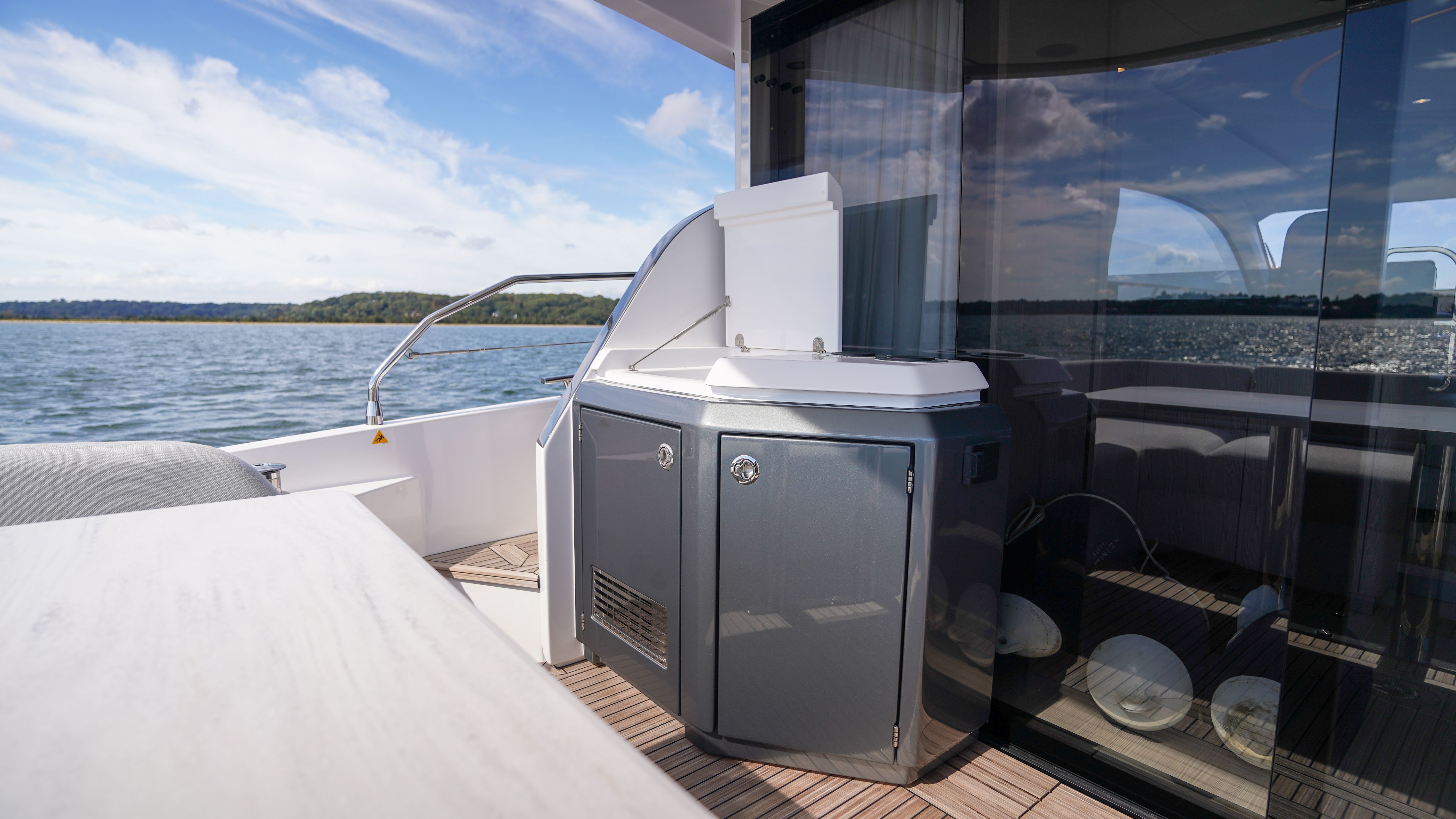 2026 Azimut Fly 53 Image Thumbnail #11