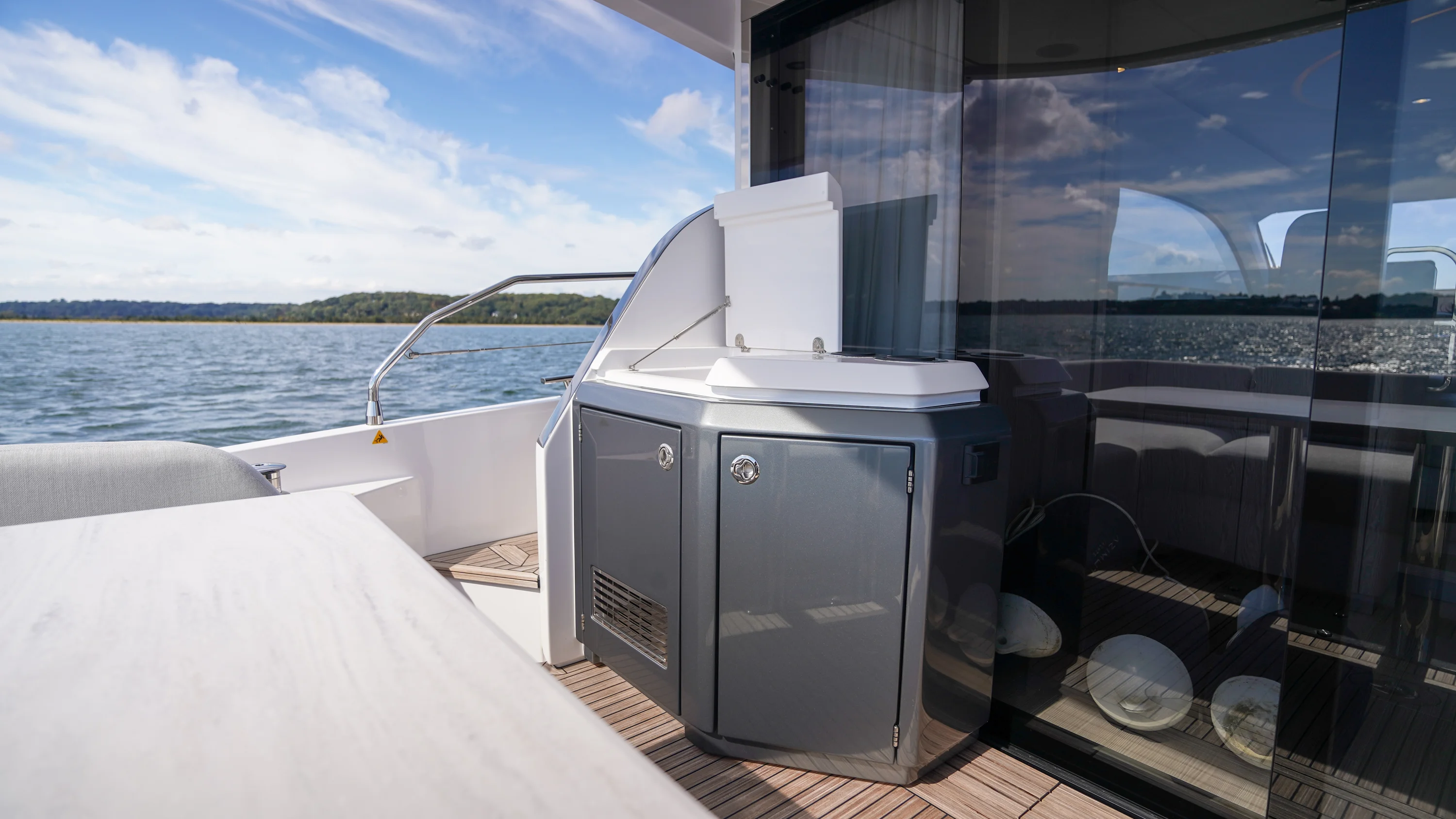 2026 Azimut Fly 53 Image Thumbnail #11