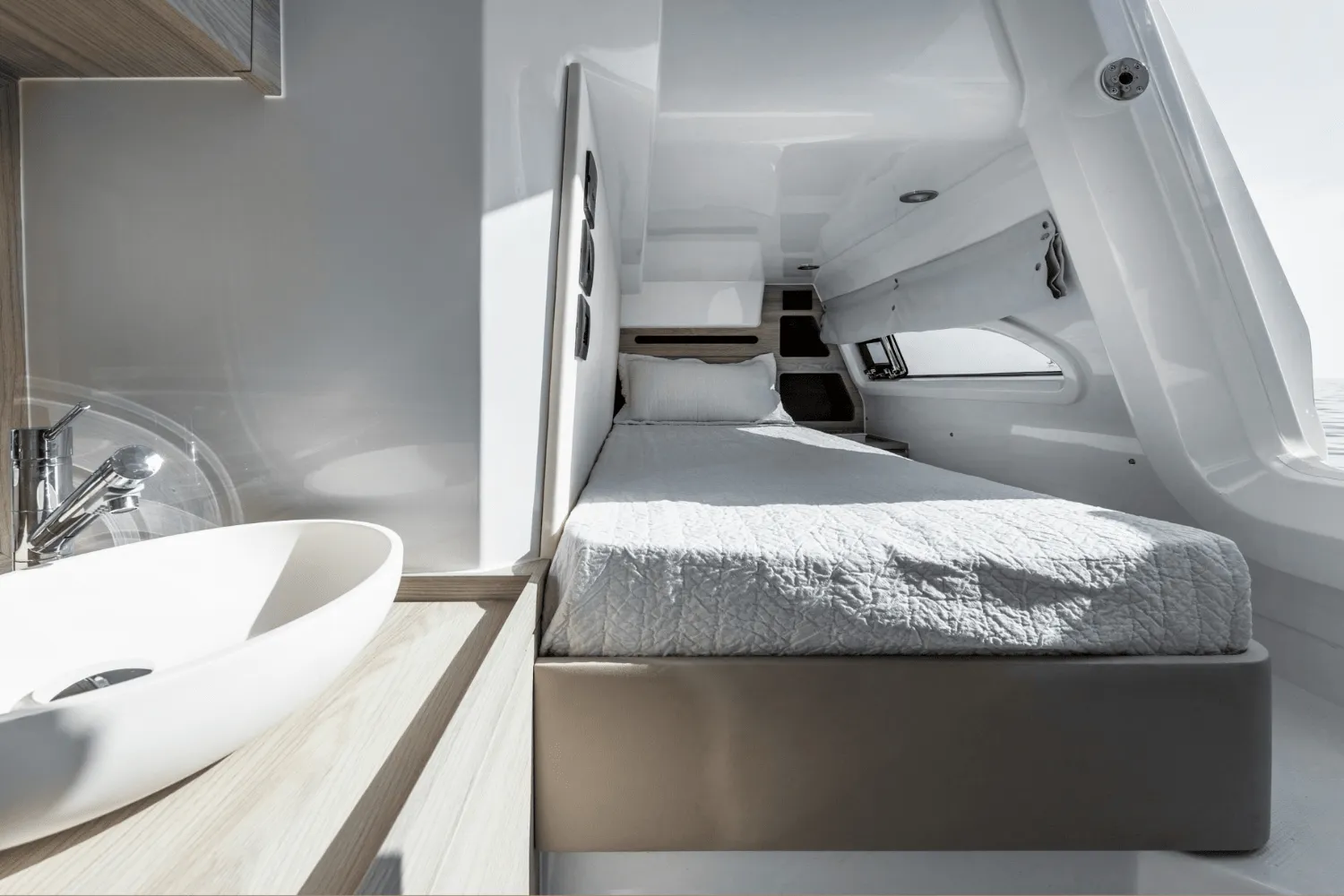 2026 Azimut Fly 53 Image Thumbnail #13