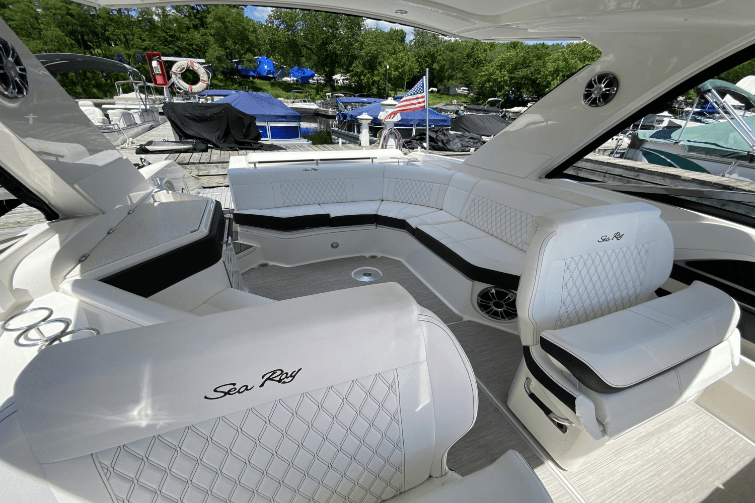 2021 Sea Ray 310 SLX Image Thumbnail #24