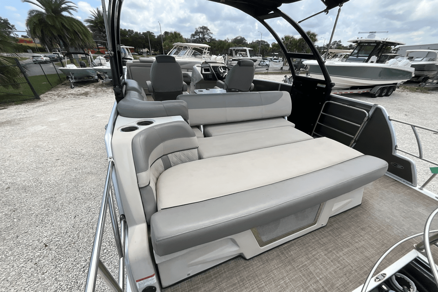 Thumbnail 4 for 2021 Harris Grand Mariner 250