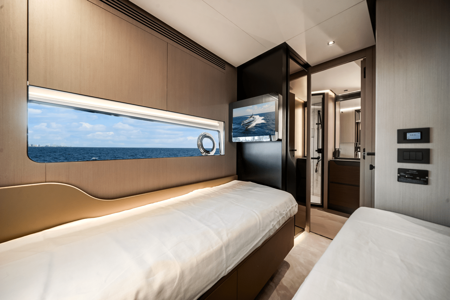 2026 Azimut S8 Image Thumbnail #11
